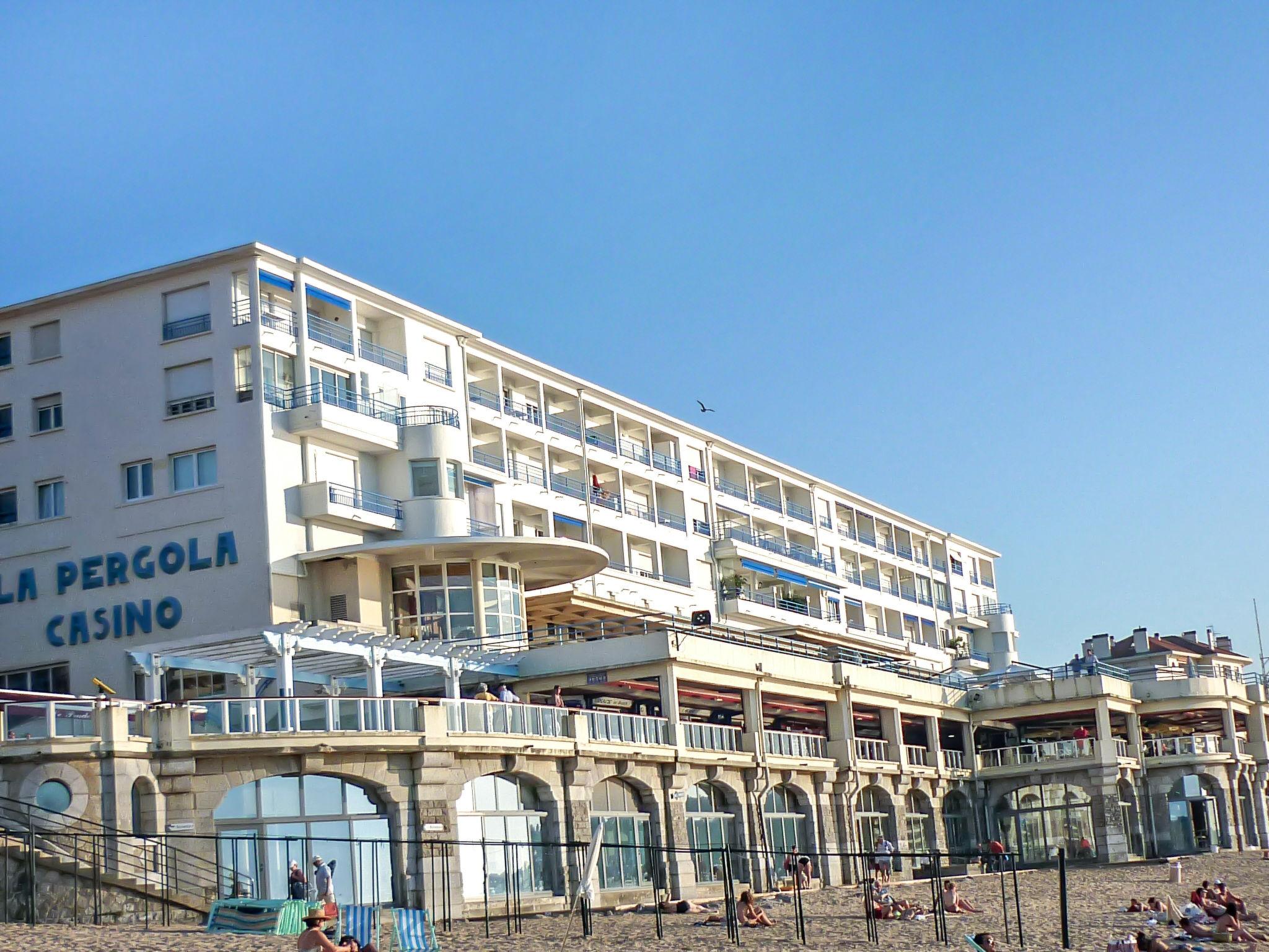 Foto 5 - Apartment mit 1 Schlafzimmer in Saint-Jean-de-Luz mit blick aufs meer