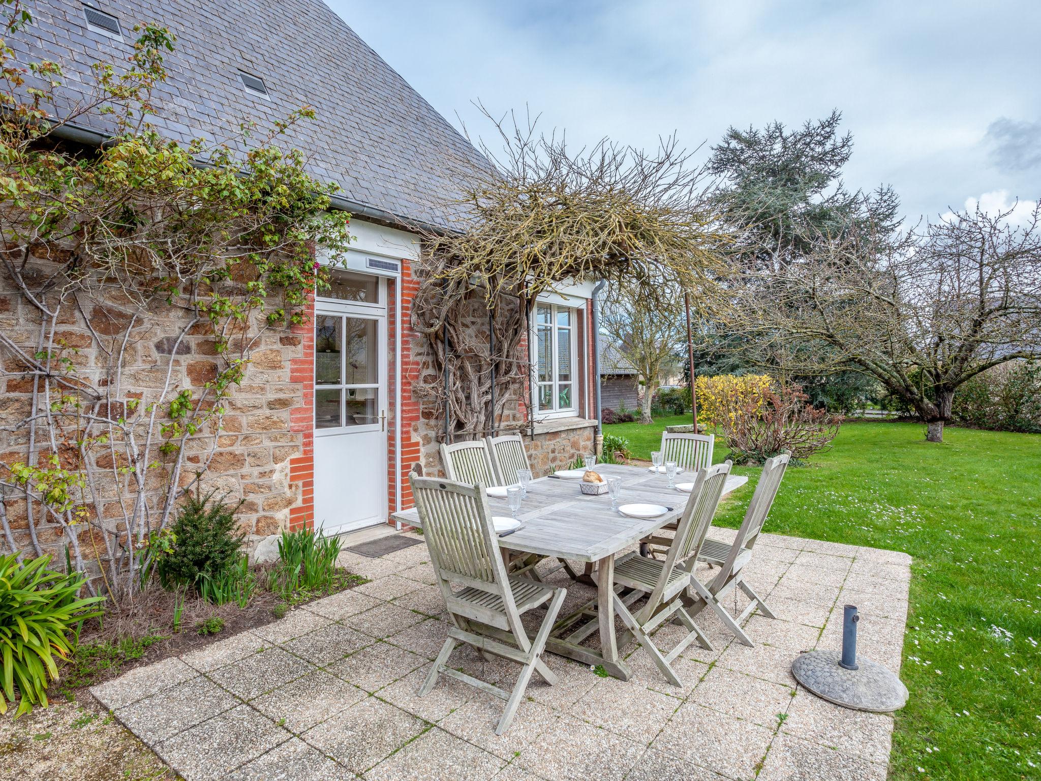 Foto 4 - Haus mit 5 Schlafzimmern in Saint-Malo mit terrasse und blick aufs meer