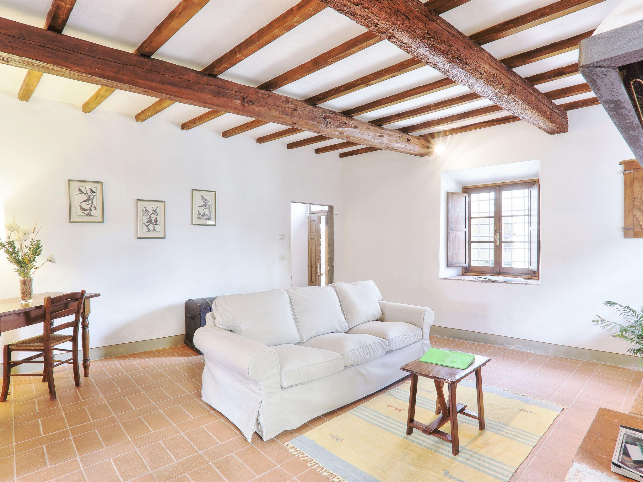 Foto 9 - Apartamento de 2 habitaciones en Bagno a Ripoli con piscina y jardín