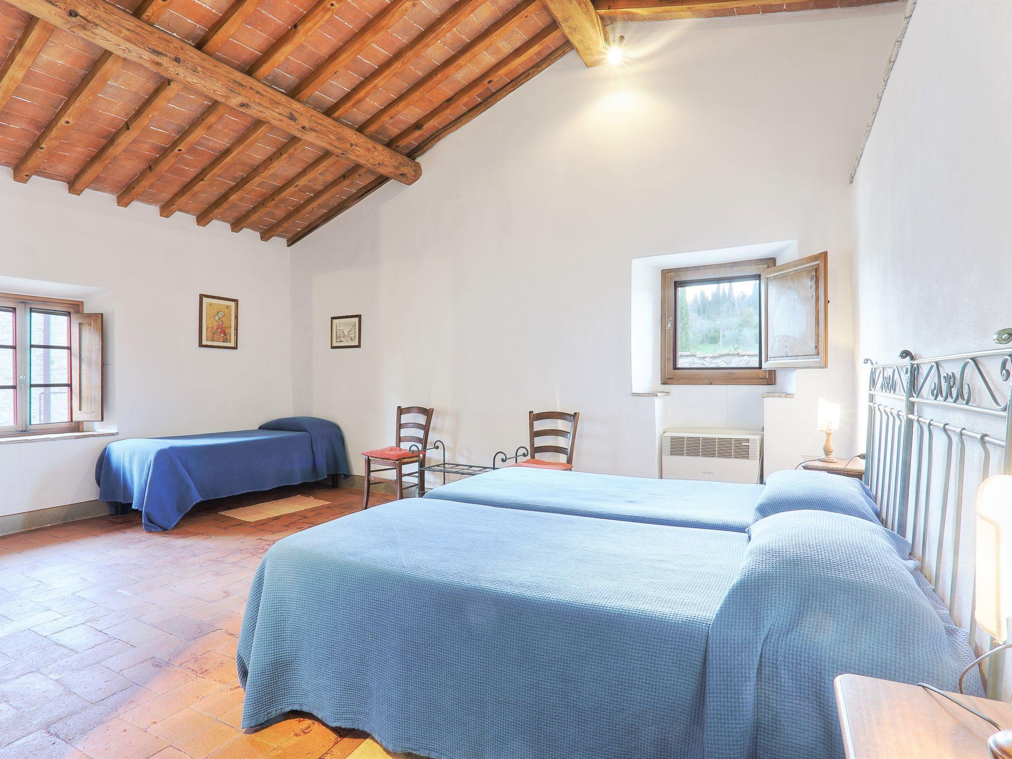 Foto 16 - Apartamento de 2 habitaciones en Bagno a Ripoli con piscina y jardín