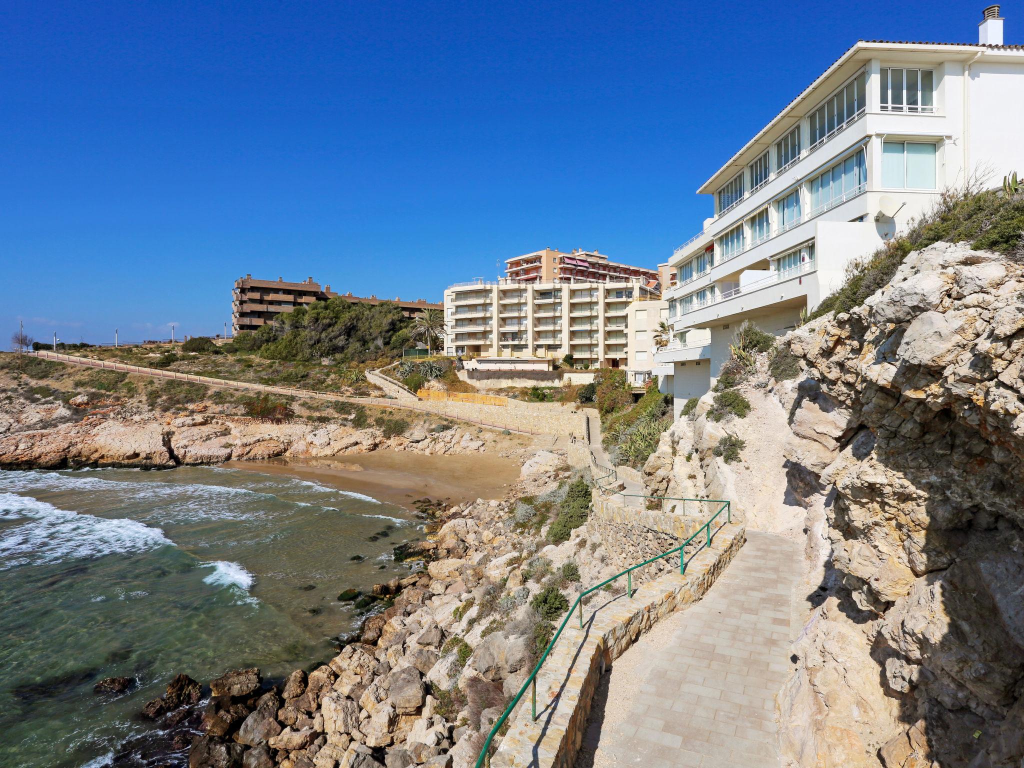 Photo 1 - Appartement de 2 chambres à Salou avec piscine et vues à la mer