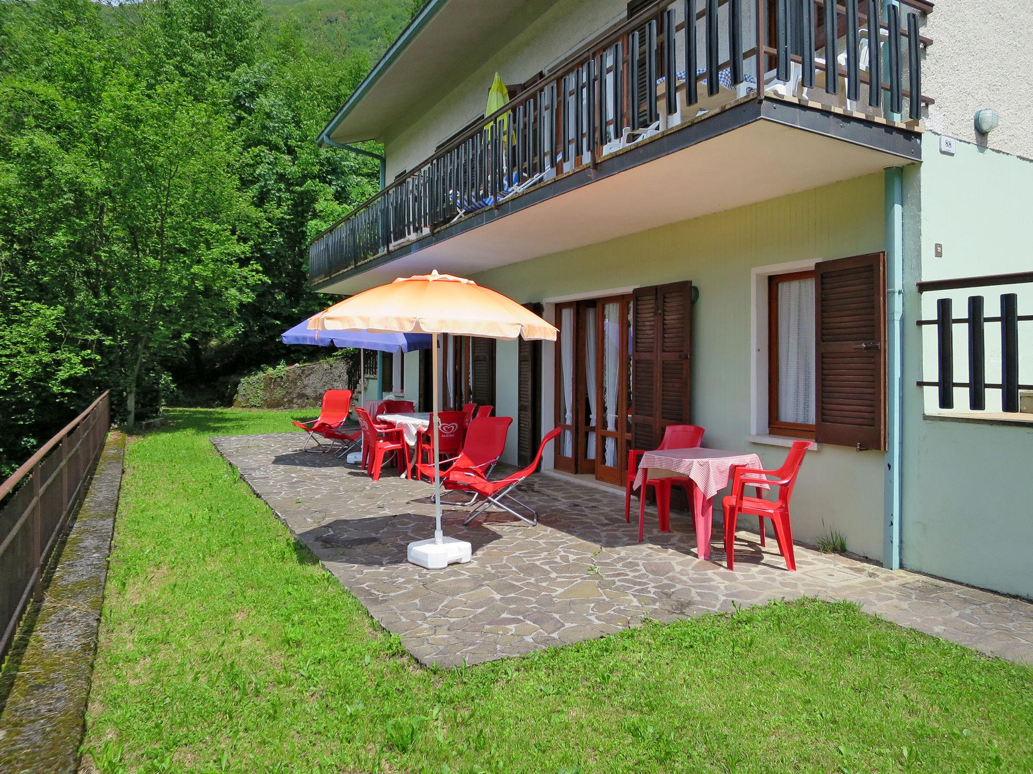 Photo 16 - Appartement de 3 chambres à Idro avec jardin et terrasse