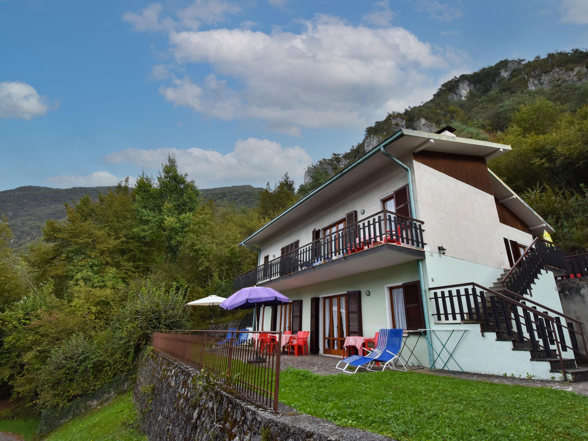 Foto 17 - Apartment mit 2 Schlafzimmern in Idro mit terrasse und blick auf die berge