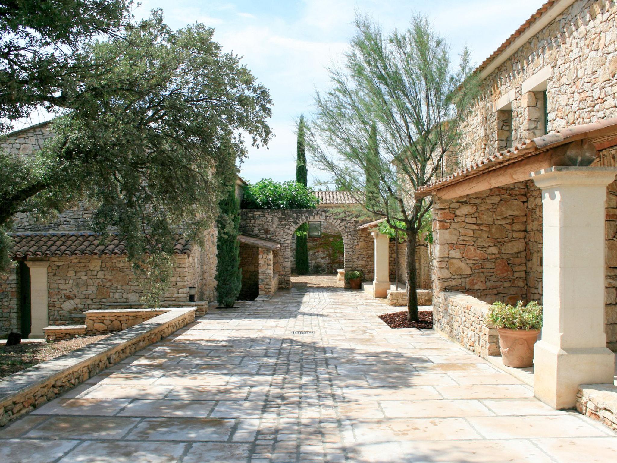 Foto 17 - Casa de 2 quartos em Gordes com piscina e terraço