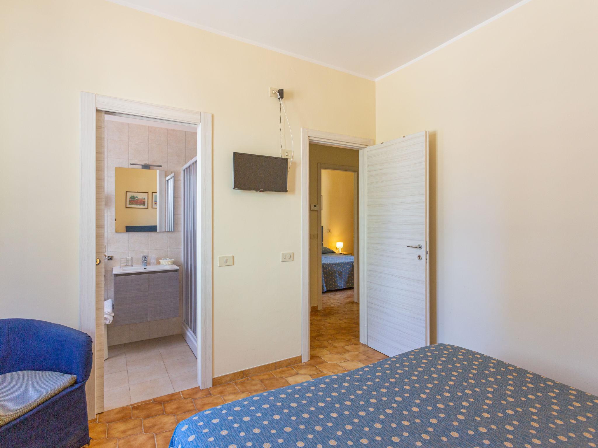 Photo 11 - Appartement de 2 chambres à Francavilla al Mare avec terrasse et vues à la mer