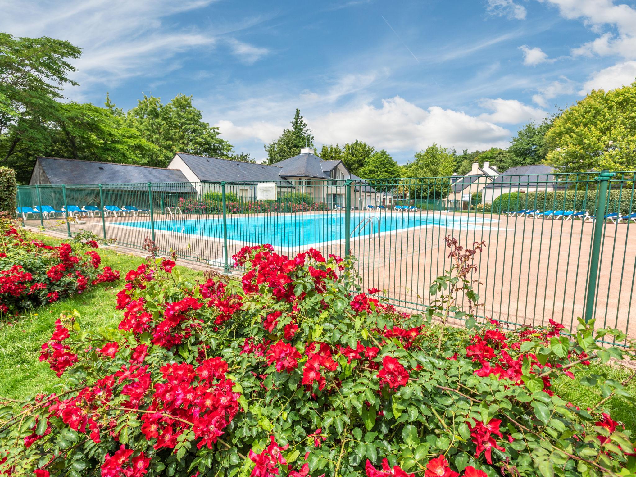 Foto 5 - Casa de 2 quartos em Ploemel com piscina e terraço