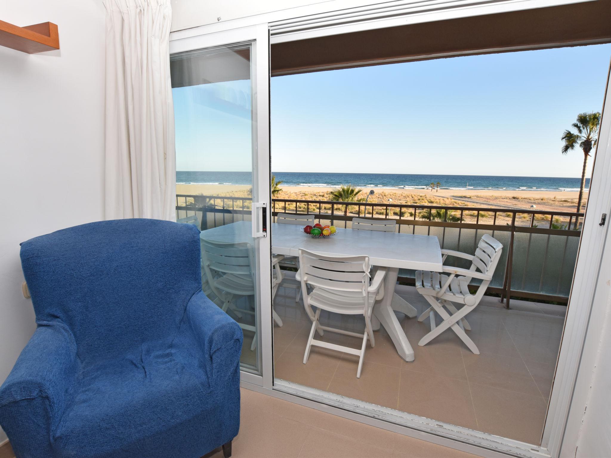 Foto 2 - Apartamento de 4 habitaciones en Torredembarra con terraza y vistas al mar