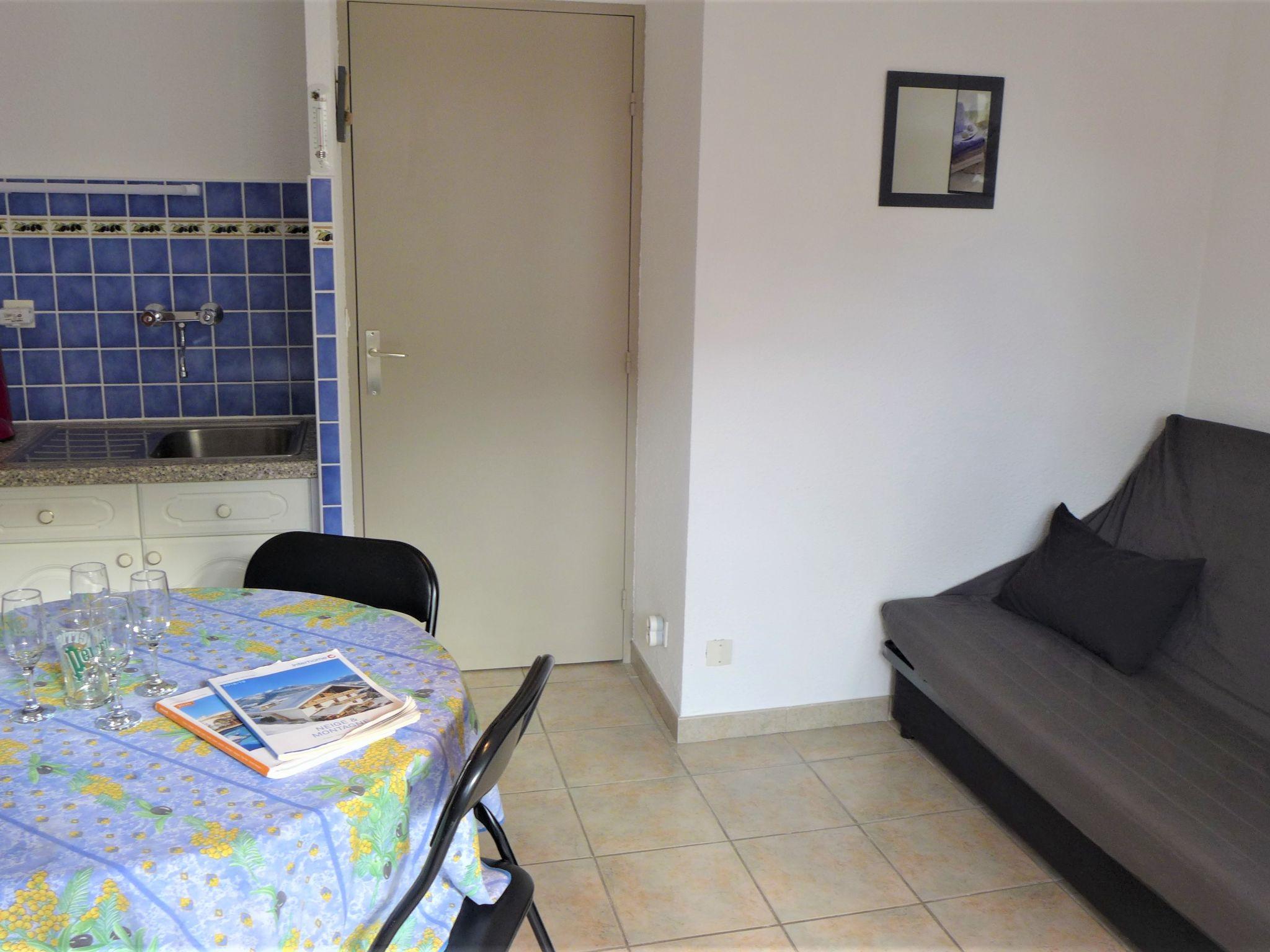 Foto 6 - Apartamento de 1 quarto em Cavalaire-sur-Mer com terraço