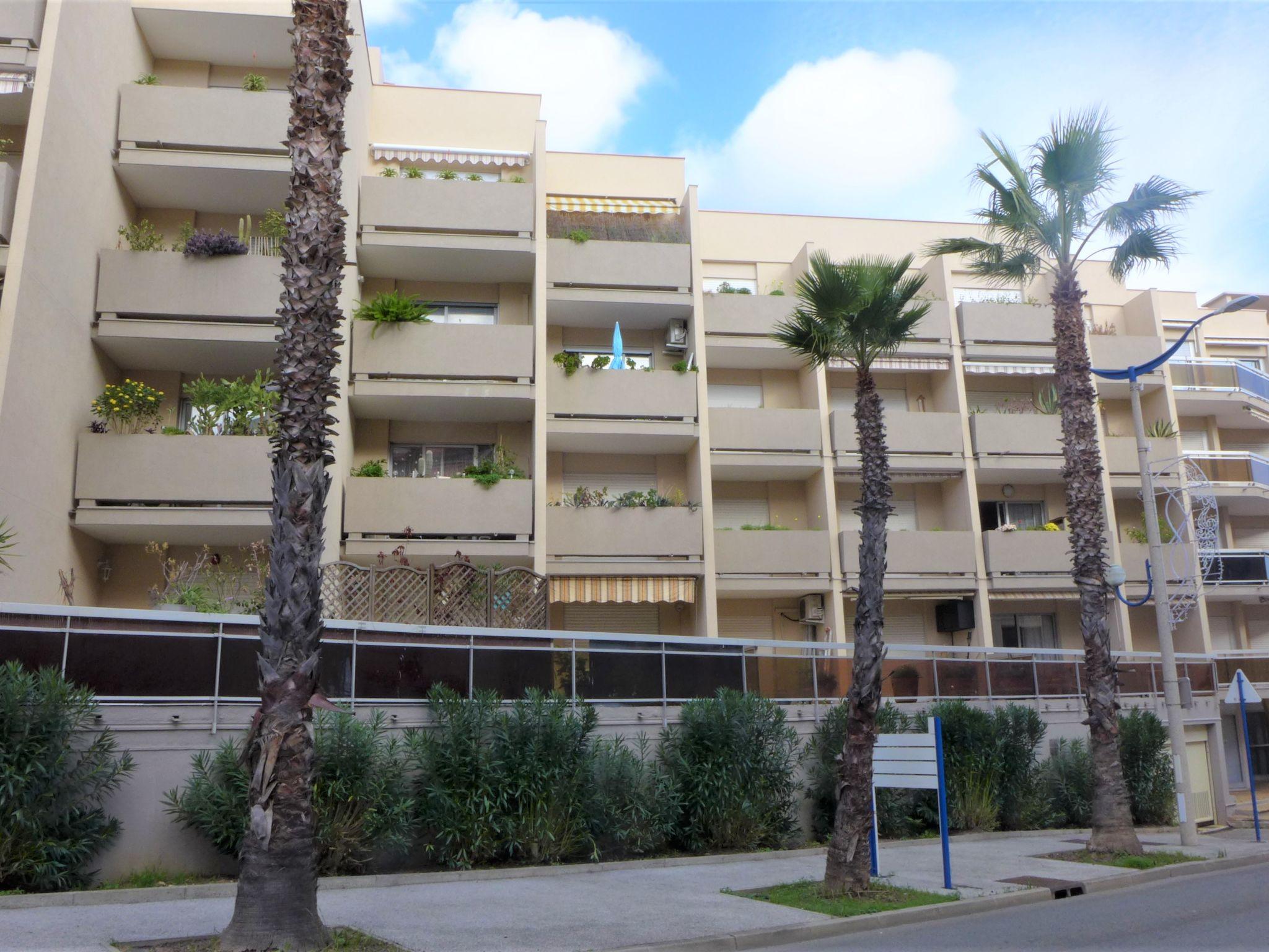 Foto 1 - Apartamento de 1 quarto em Cavalaire-sur-Mer com terraço