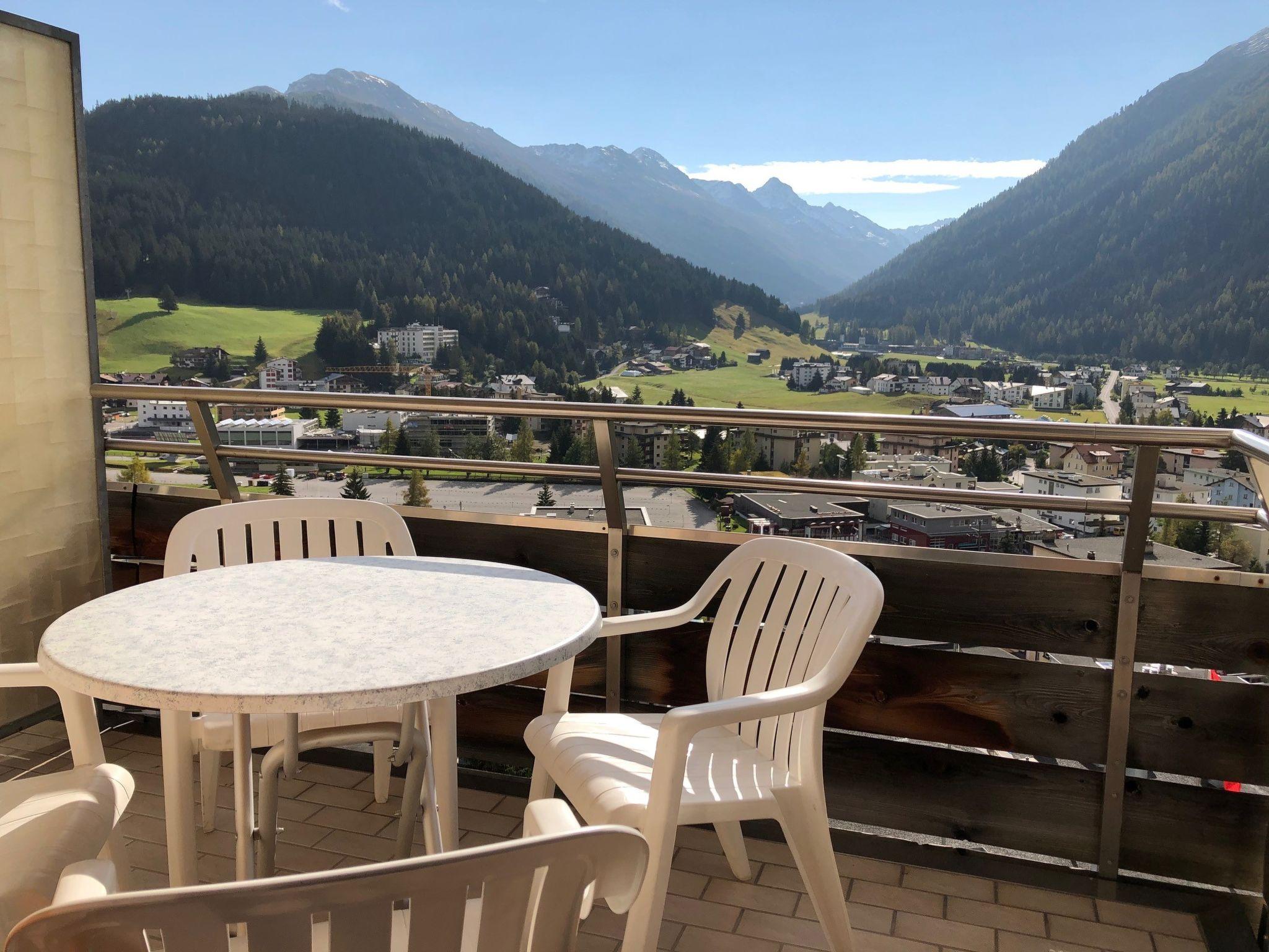 Foto 1 - Apartamento de 1 quarto em Davos com piscina e vista para a montanha