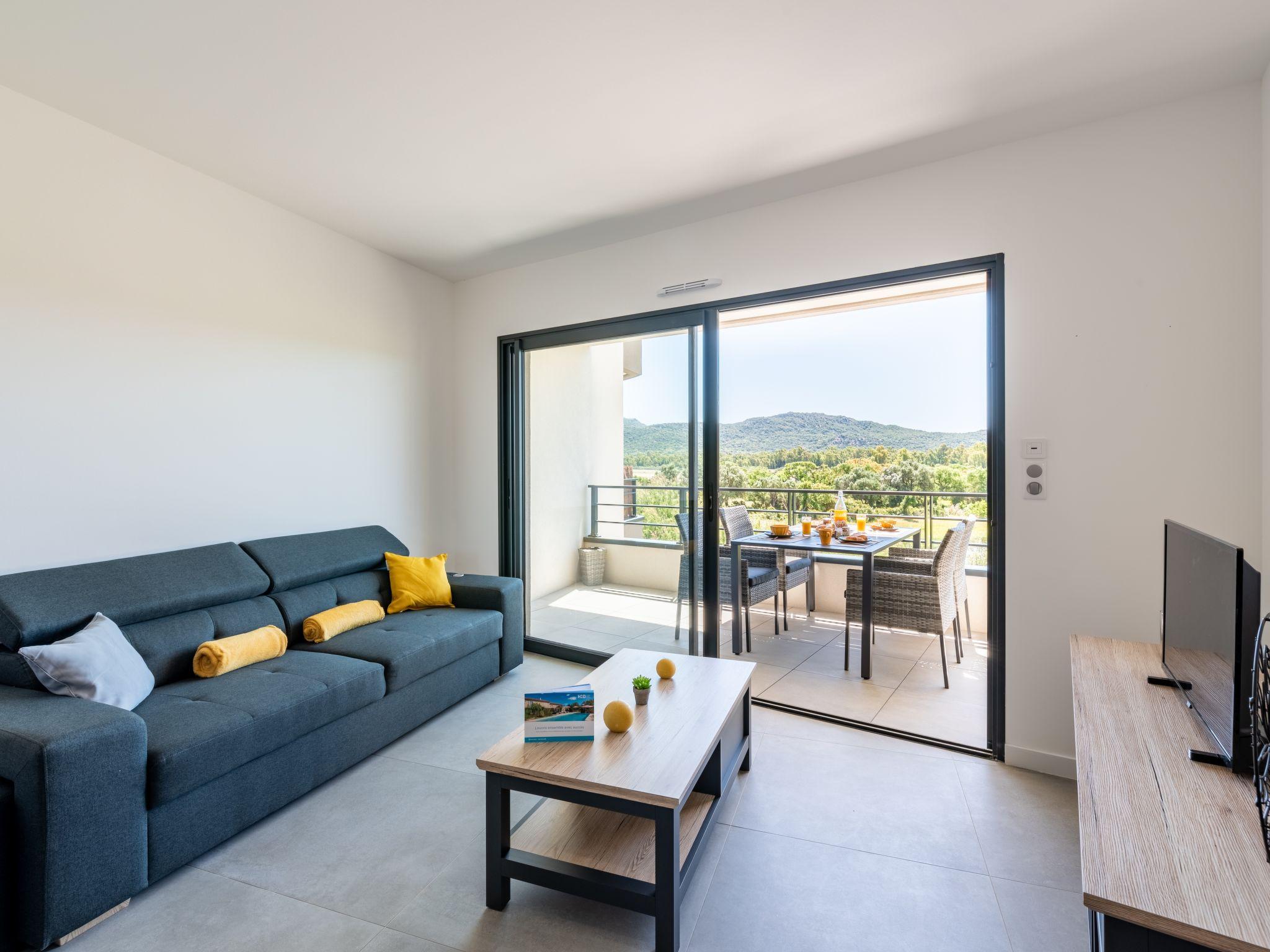 Foto 6 - Appartamento con 1 camera da letto a Porto-Vecchio con terrazza e vista mare