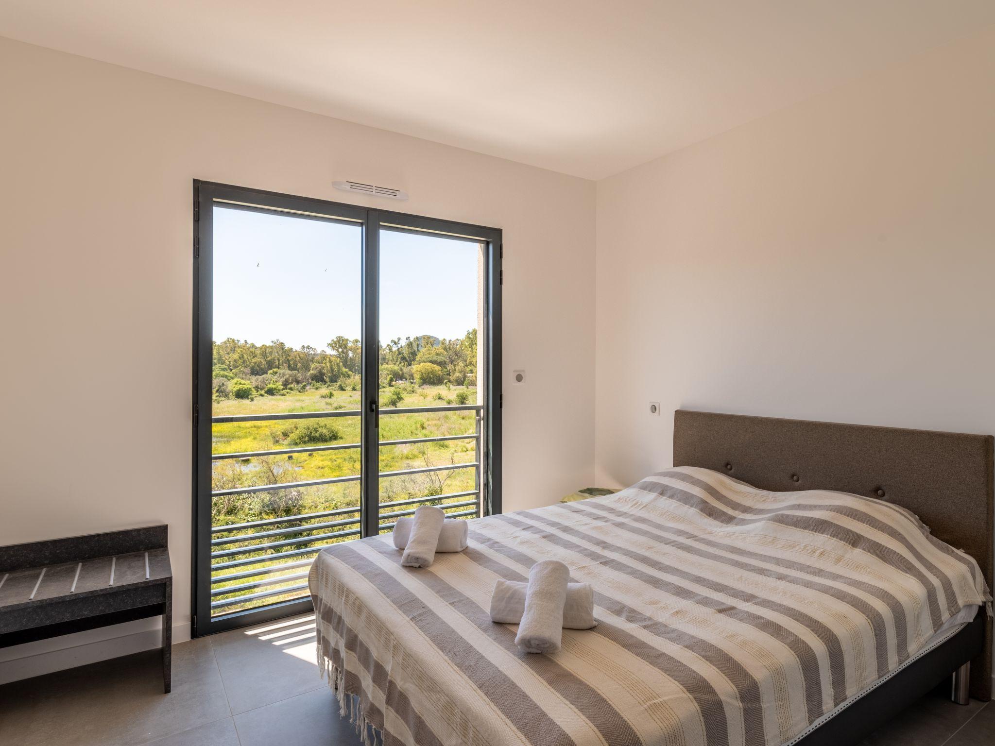 Foto 9 - Appartamento con 1 camera da letto a Porto-Vecchio con terrazza