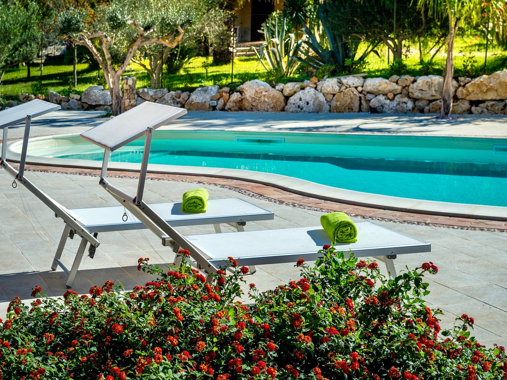 Photo 5 - Maison de 3 chambres à Castellammare del Golfo avec piscine privée et vues à la mer