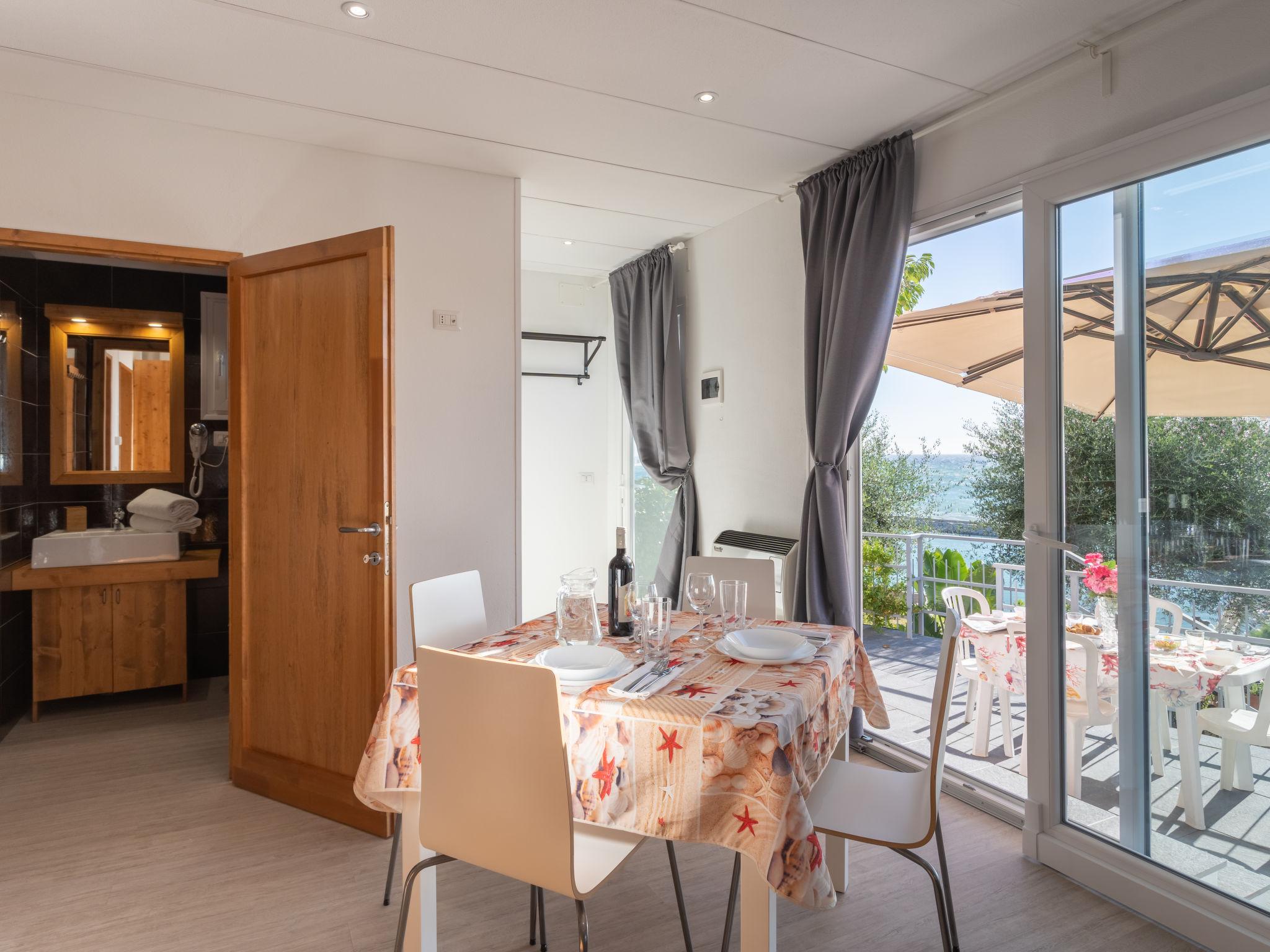 Foto 2 - Casa con 2 camere da letto a San Lorenzo al Mare con terrazza e vista mare