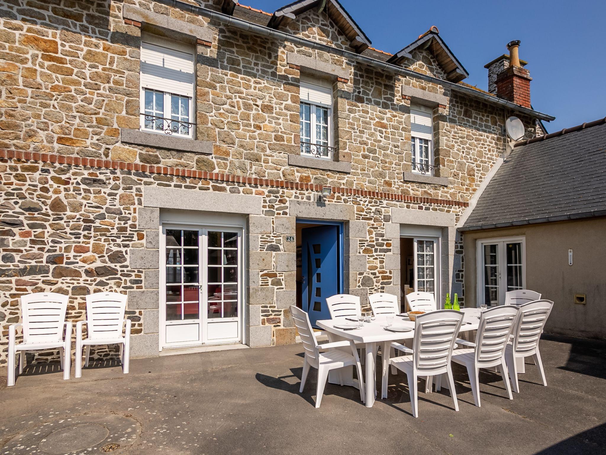 Photo 1 - Maison de 5 chambres à Cherrueix avec terrasse et vues à la mer