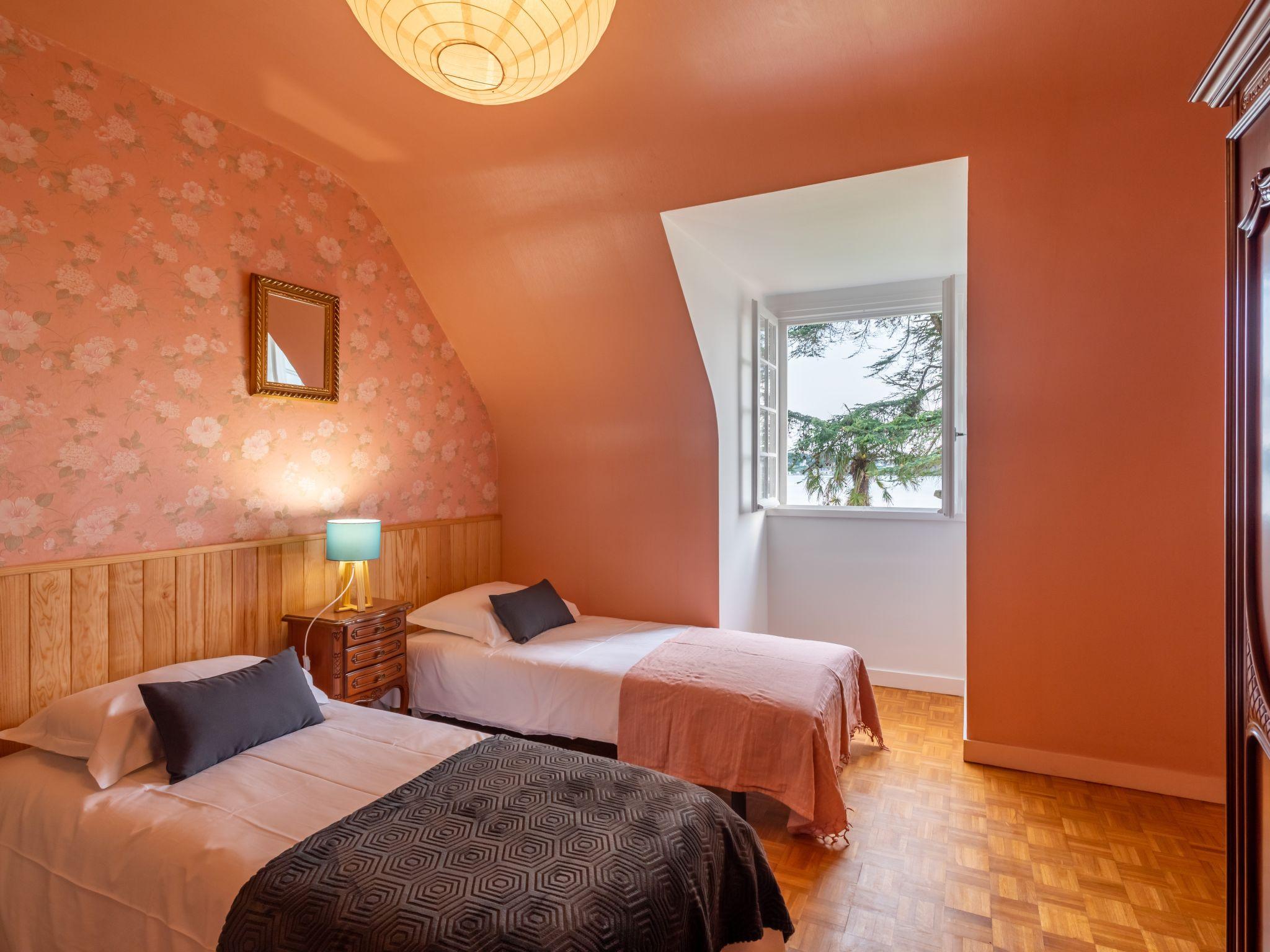 Foto 10 - Appartamento con 3 camere da letto a Saint-Philibert con giardino e vista mare