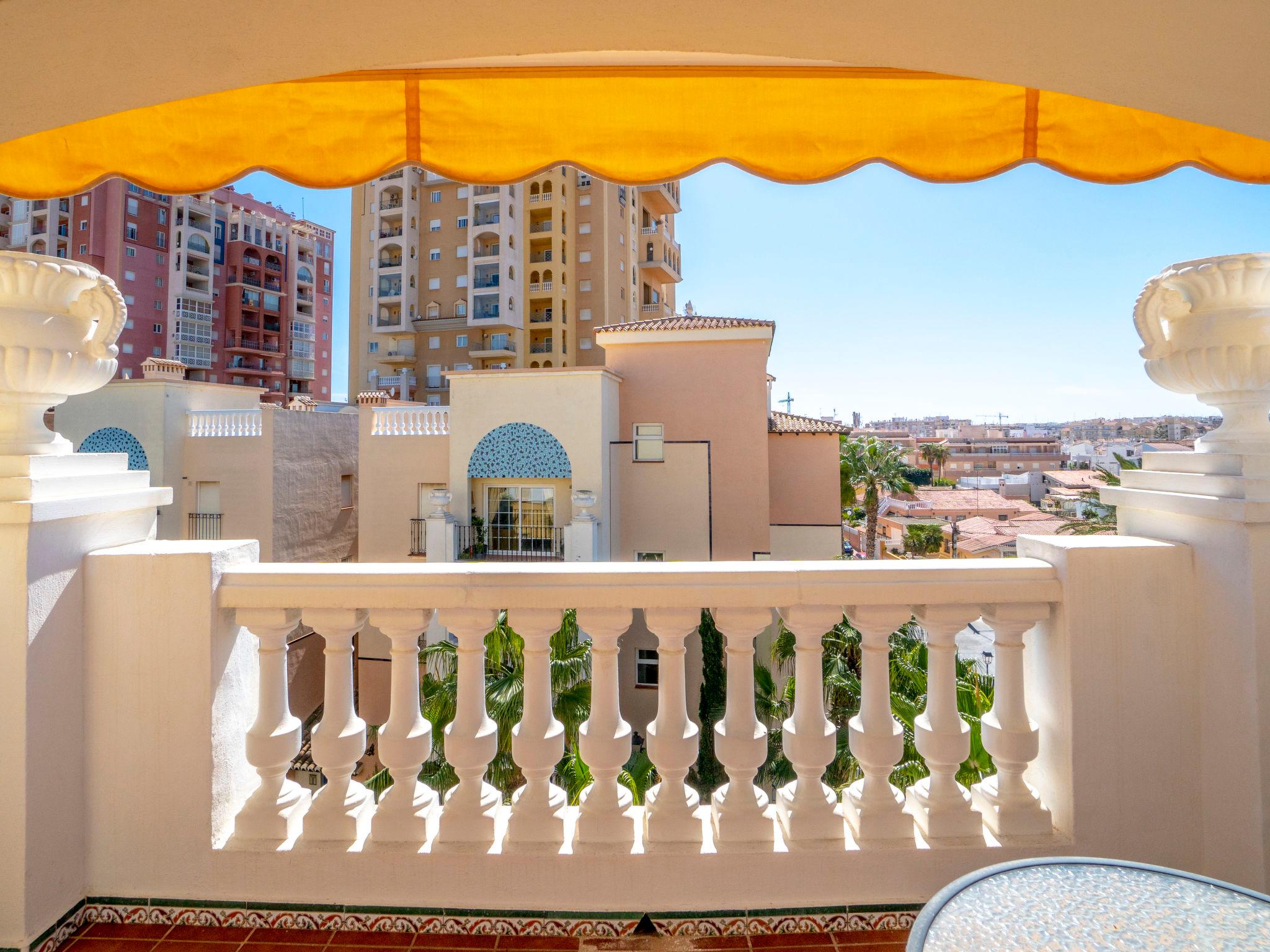 Photo 13 - Appartement de 2 chambres à Torrevieja avec jardin et terrasse