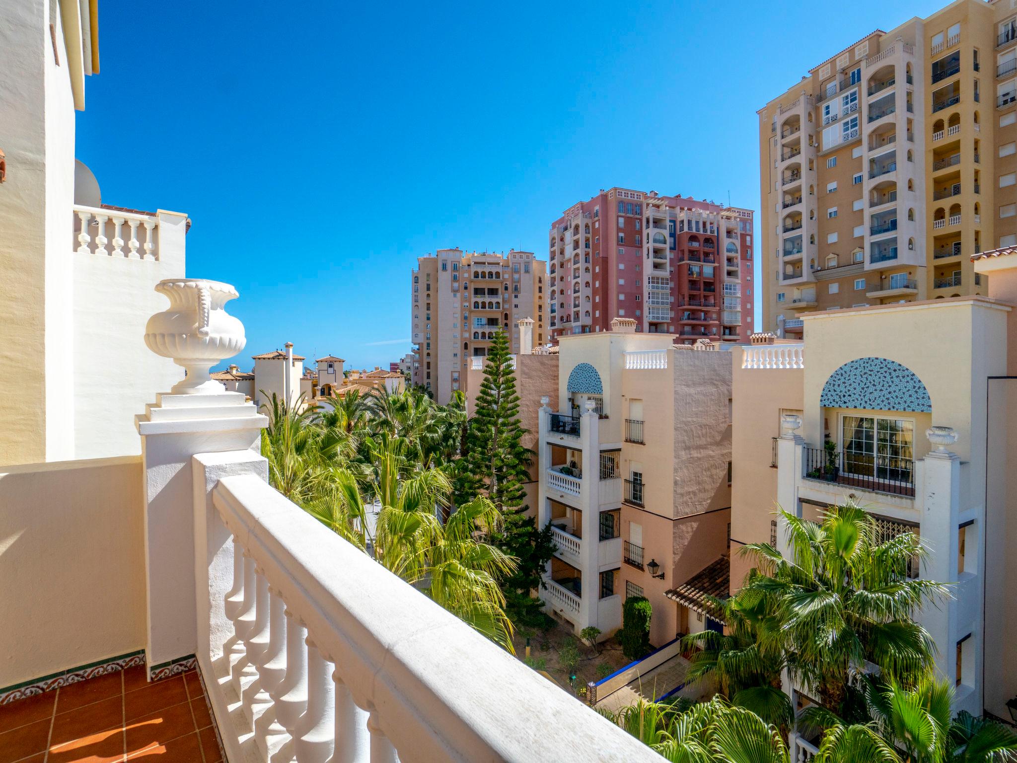 Foto 14 - Apartamento de 2 habitaciones en Torrevieja con jardín y vistas al mar