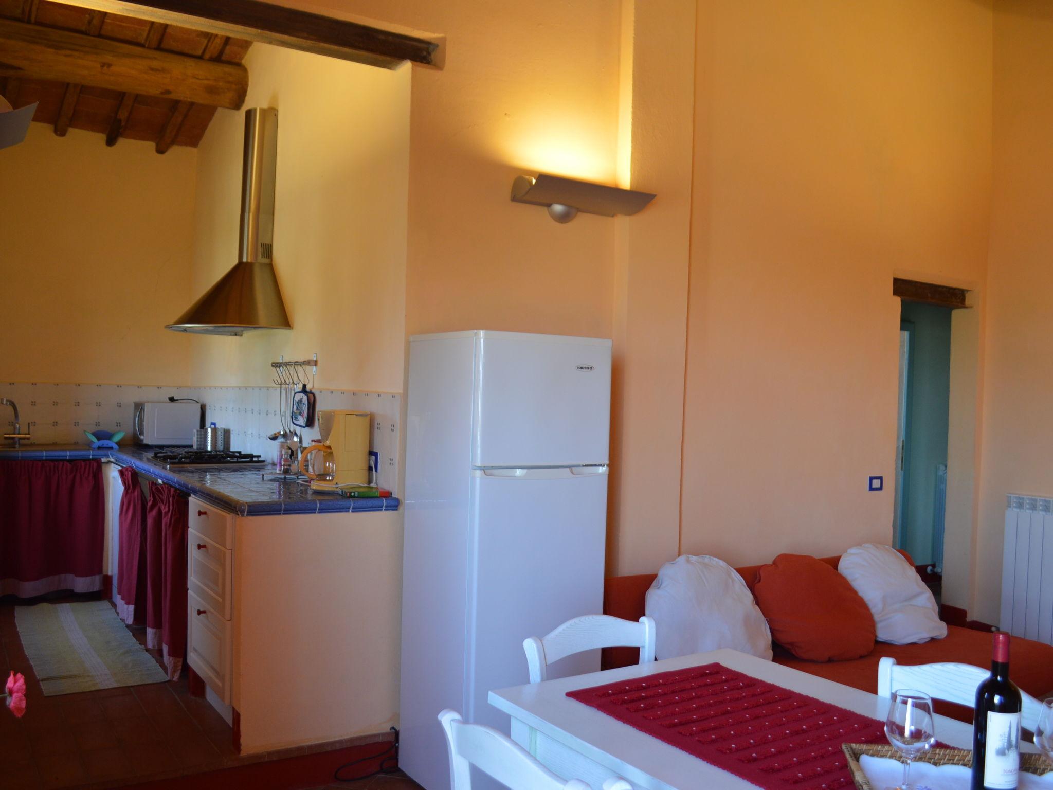 Foto 15 - Apartment mit 3 Schlafzimmern in Asciano mit schwimmbad und garten