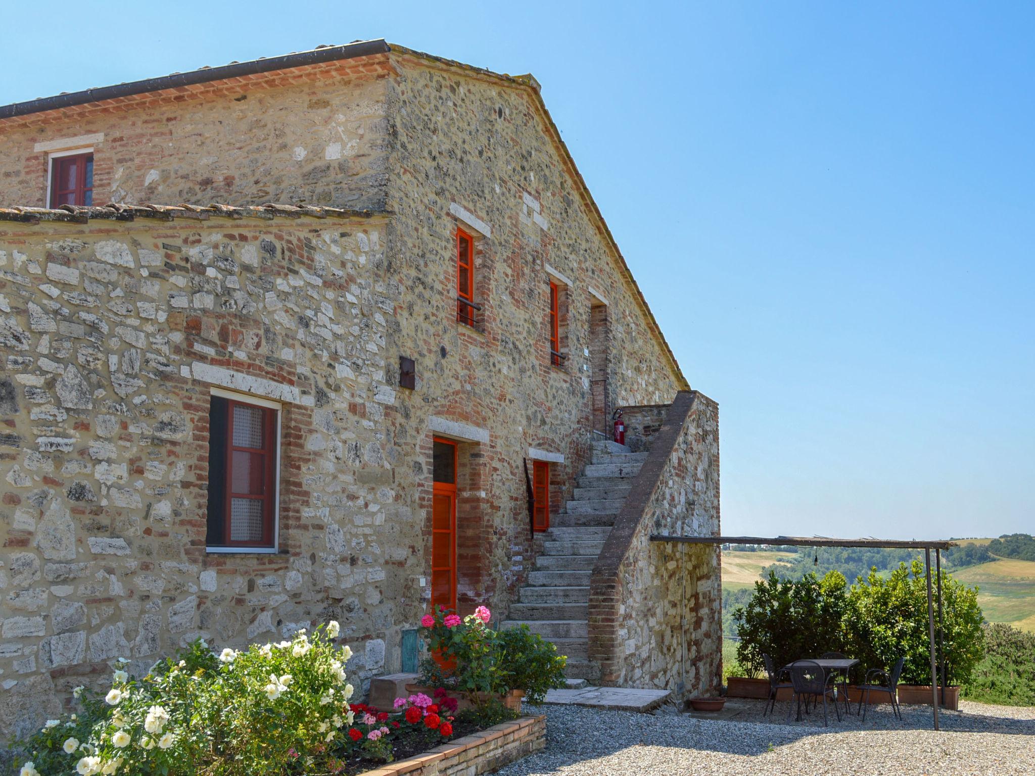 Foto 6 - Appartamento con 3 camere da letto a Asciano con piscina e giardino