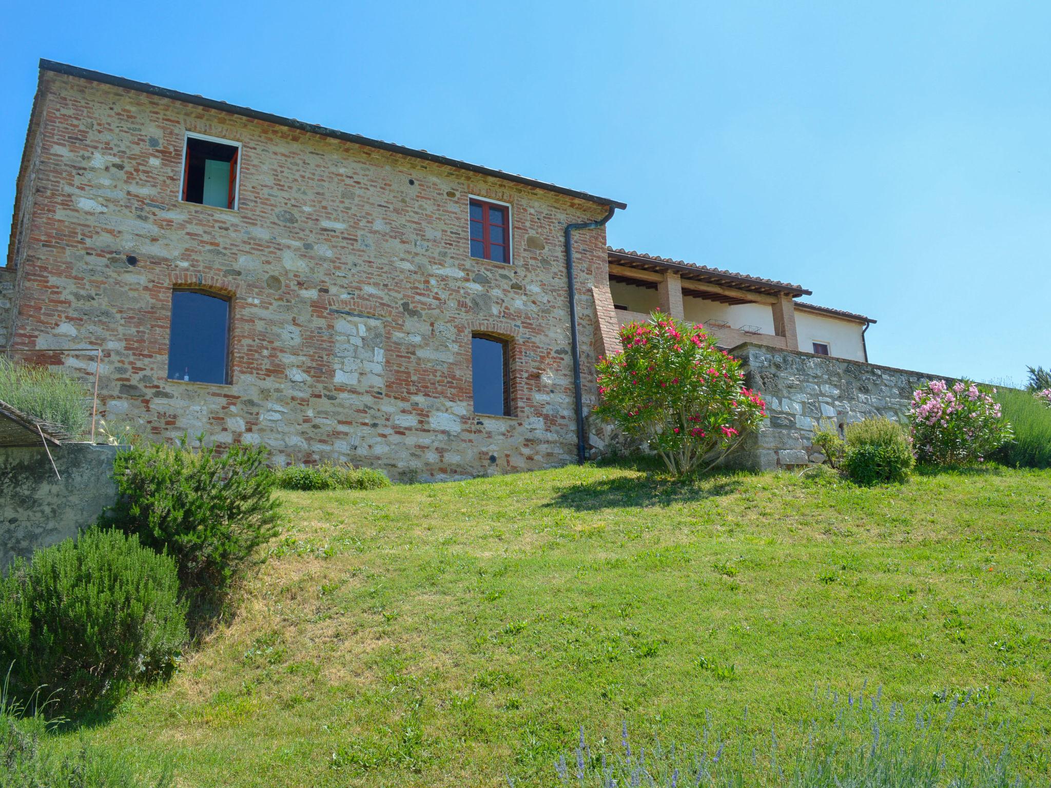 Foto 21 - Appartamento con 3 camere da letto a Asciano con piscina e giardino