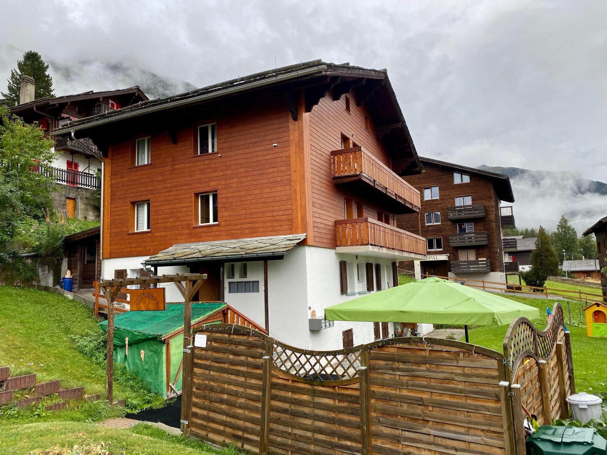 Foto 1 - Apartamento de 3 habitaciones en Grächen con jardín y vistas a la montaña