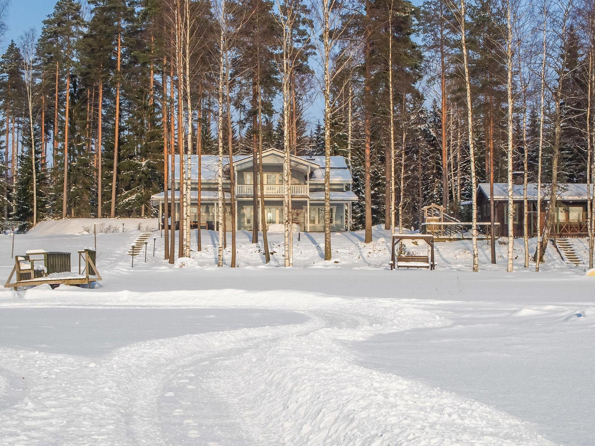 Foto 47 - Casa de 5 habitaciones en Pertunmaa con sauna