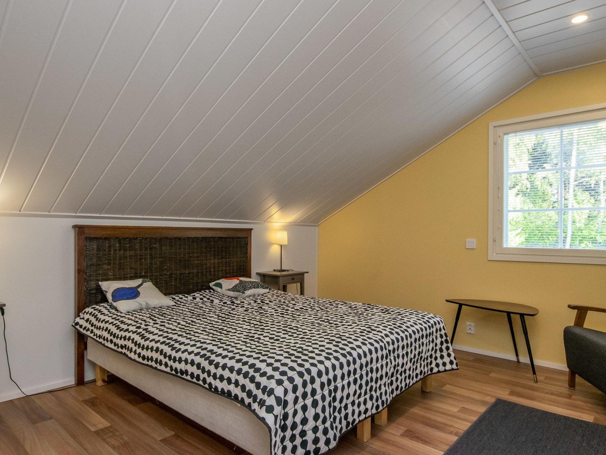 Foto 28 - Haus mit 5 Schlafzimmern in Pertunmaa mit sauna