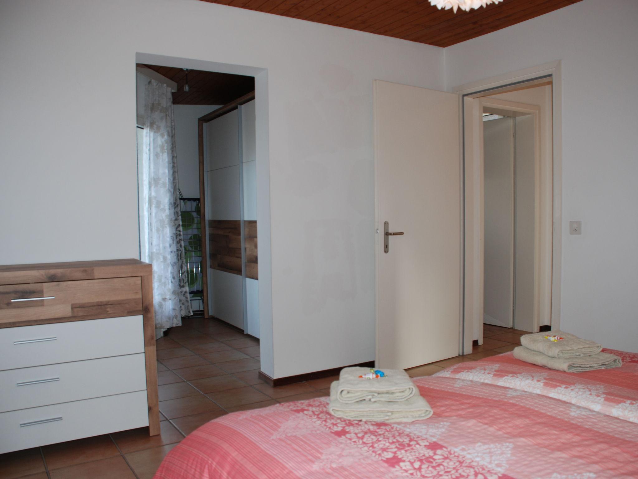 Photo 16 - Appartement de 1 chambre à Ronco sopra Ascona avec vues sur la montagne