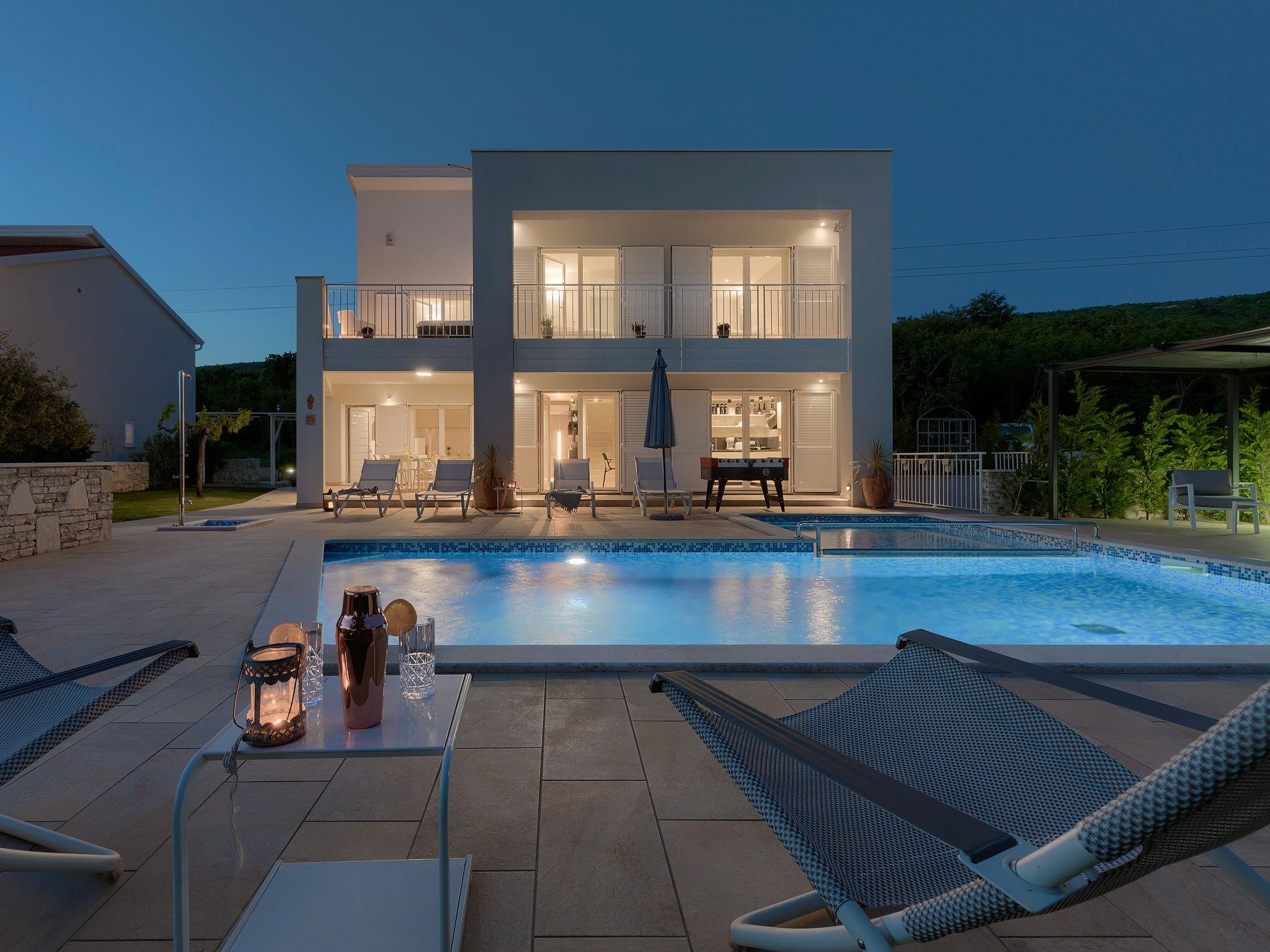 Foto 43 - Casa de 3 quartos em Raša com piscina privada e vistas do mar