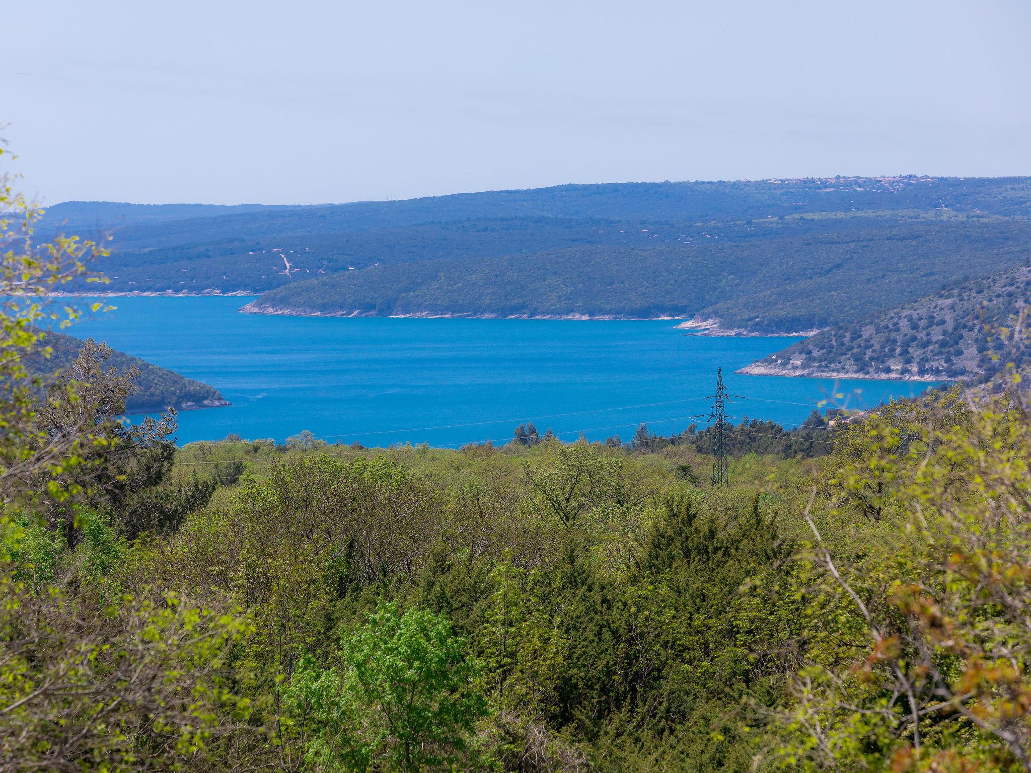 Foto 17 - Haus mit 3 Schlafzimmern in Raša mit privater pool und blick aufs meer