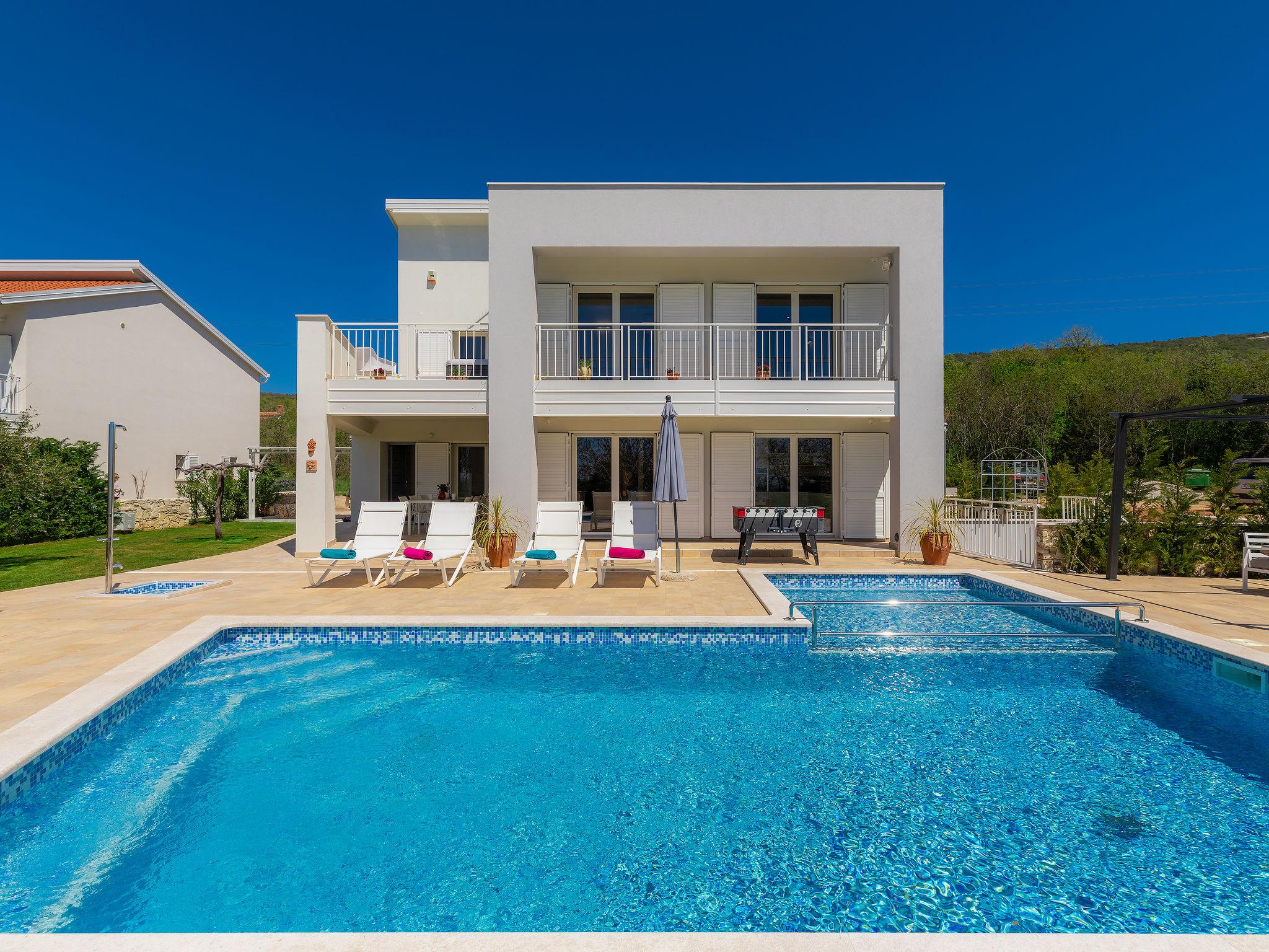 Foto 34 - Casa de 3 habitaciones en Raša con piscina privada y vistas al mar