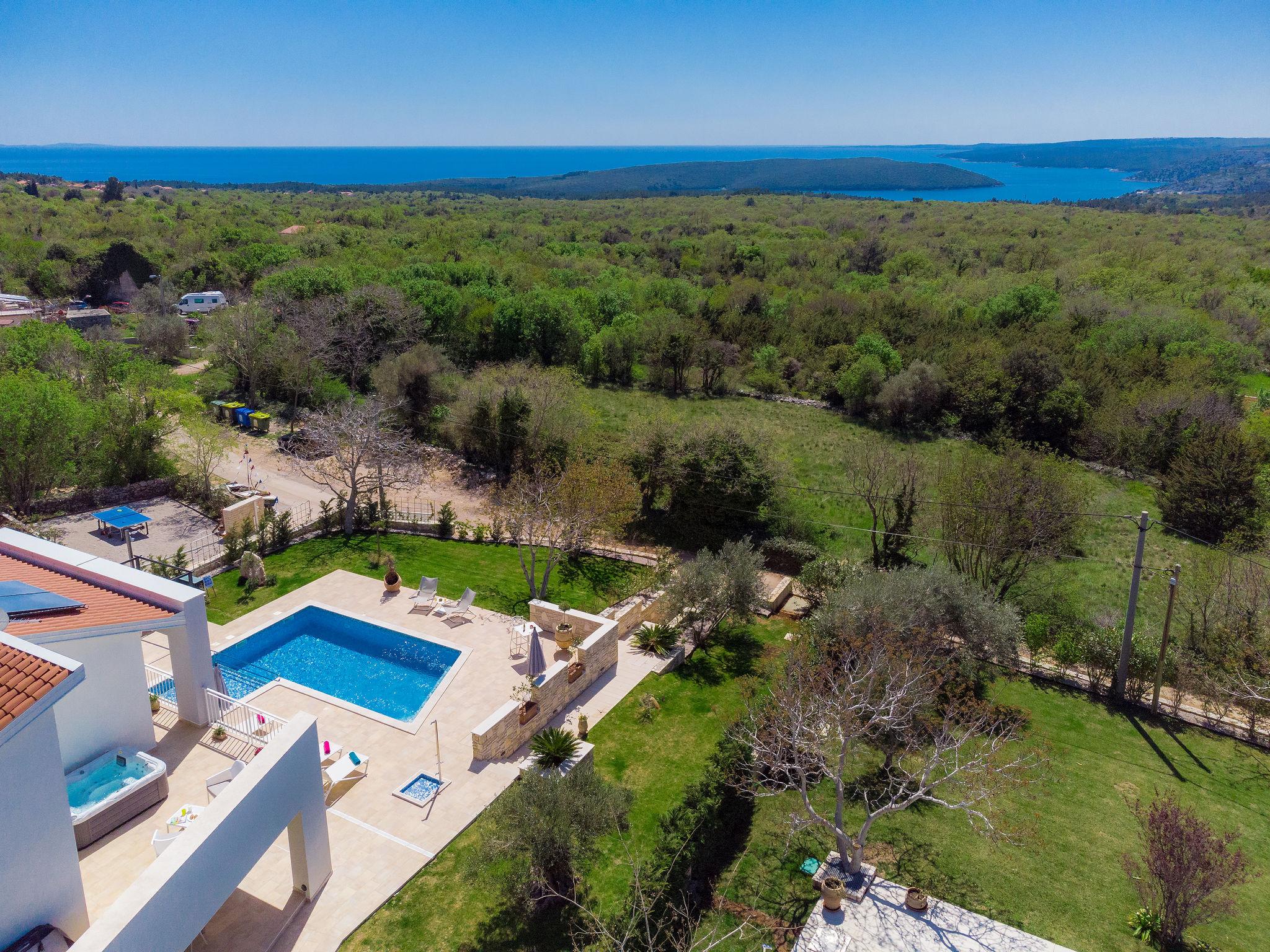 Foto 41 - Haus mit 3 Schlafzimmern in Raša mit privater pool und blick aufs meer