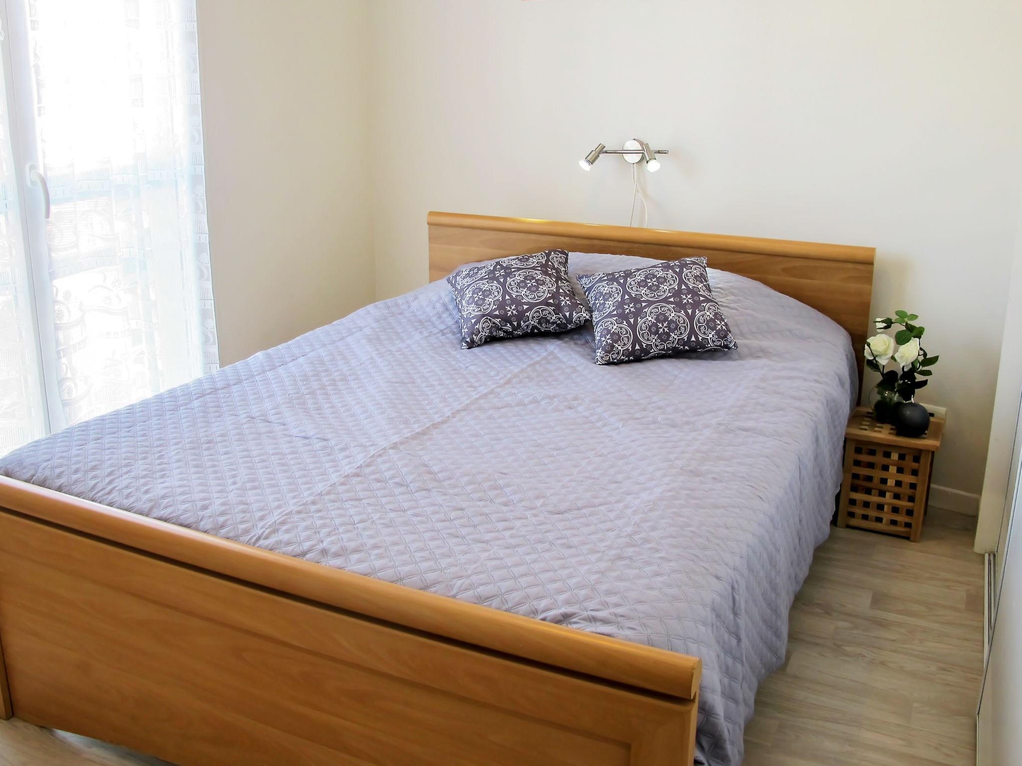 Foto 5 - Appartamento con 1 camera da letto a Mimizan con vista mare