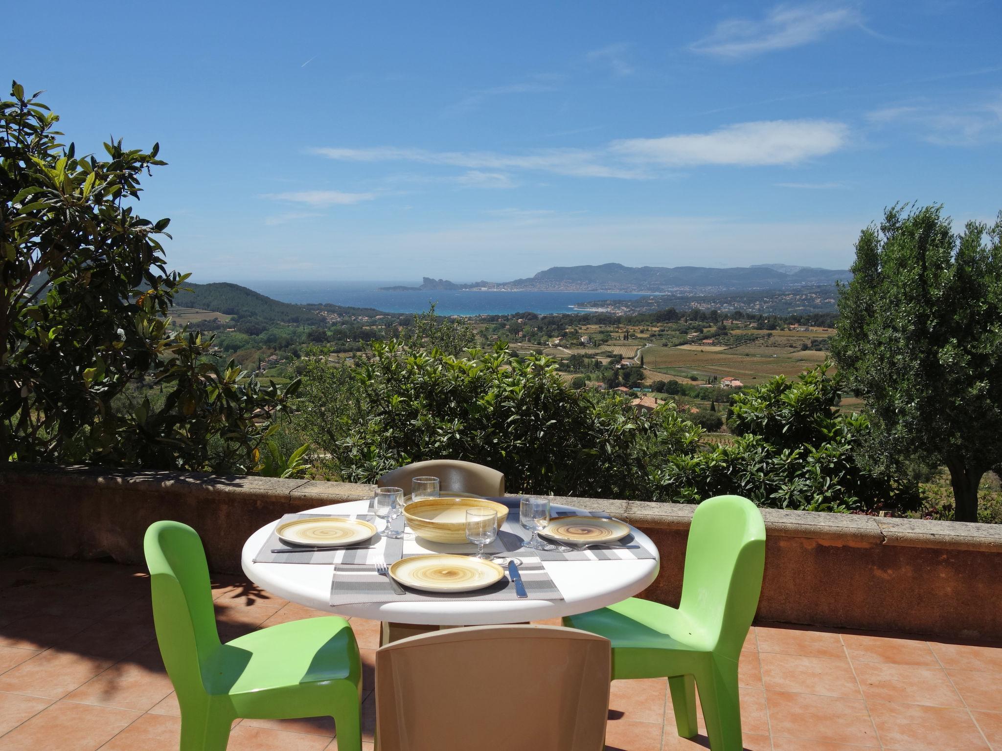 Foto 1 - Casa con 2 camere da letto a La Cadière-d'Azur con giardino e vista mare