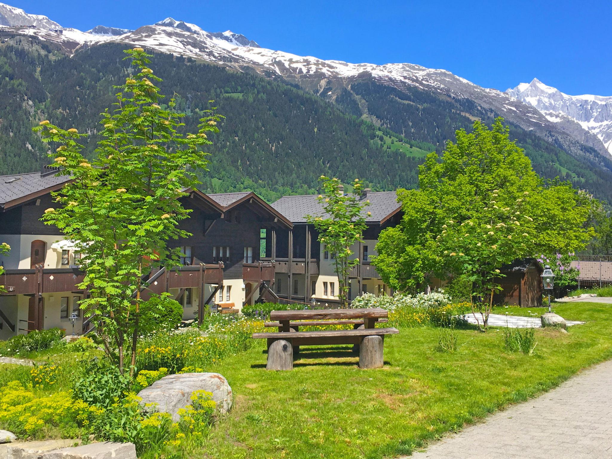 Photo 17 - Appartement de 2 chambres à Ernen avec sauna et vues sur la montagne