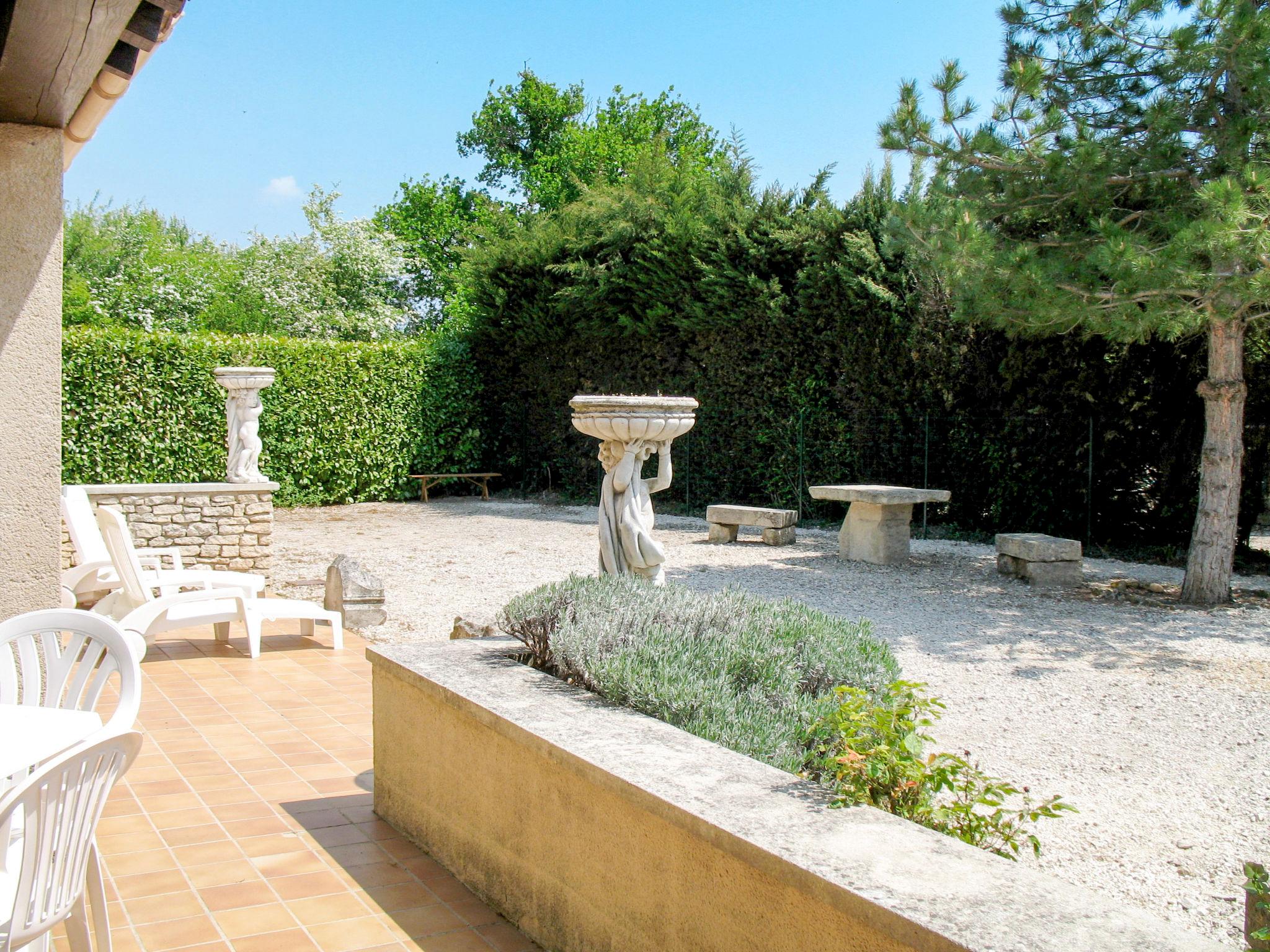 Photo 17 - Maison de 2 chambres à Velleron avec piscine et terrasse