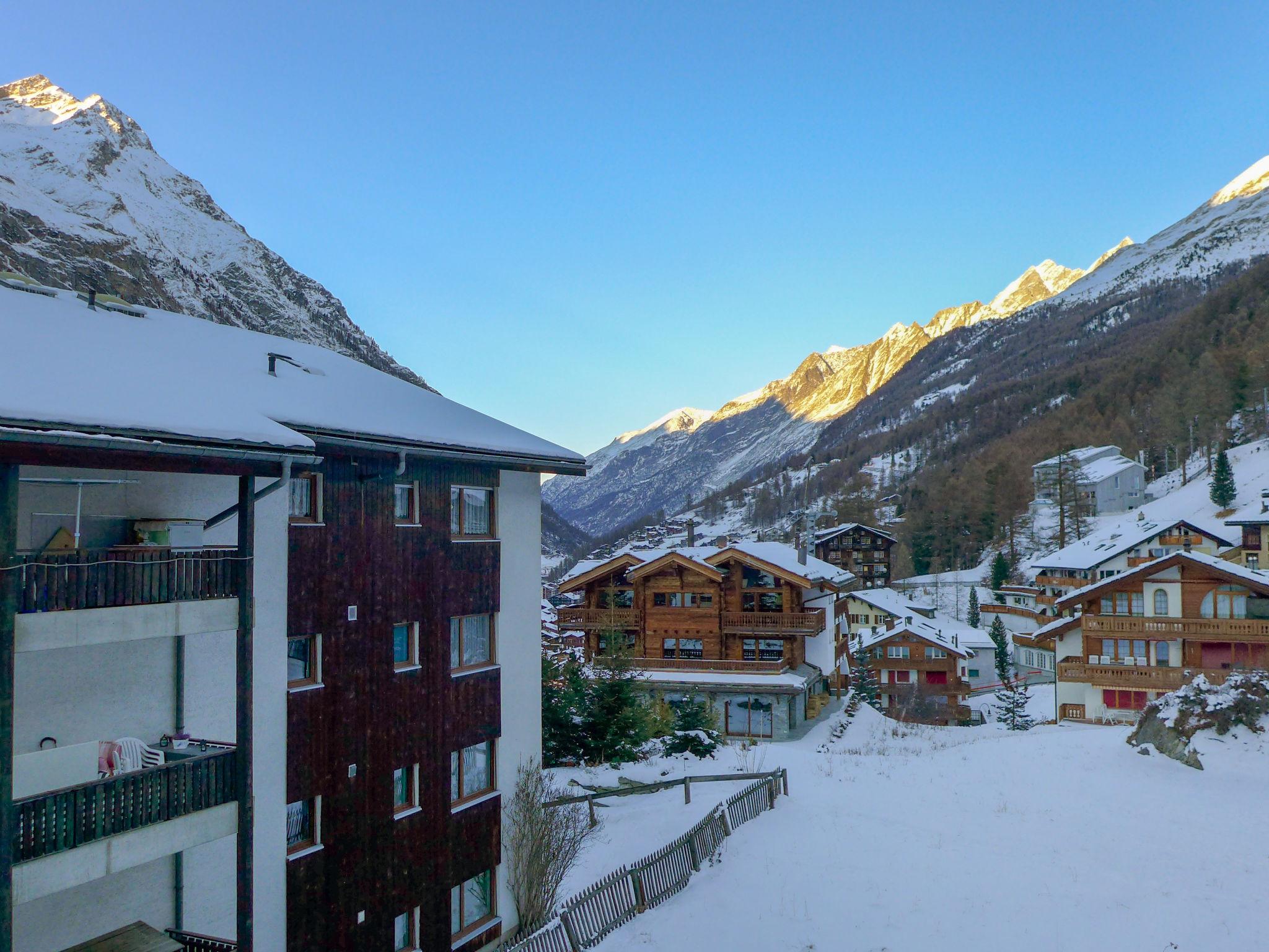 Foto 15 - Apartamento de 1 habitación en Zermatt con vistas a la montaña