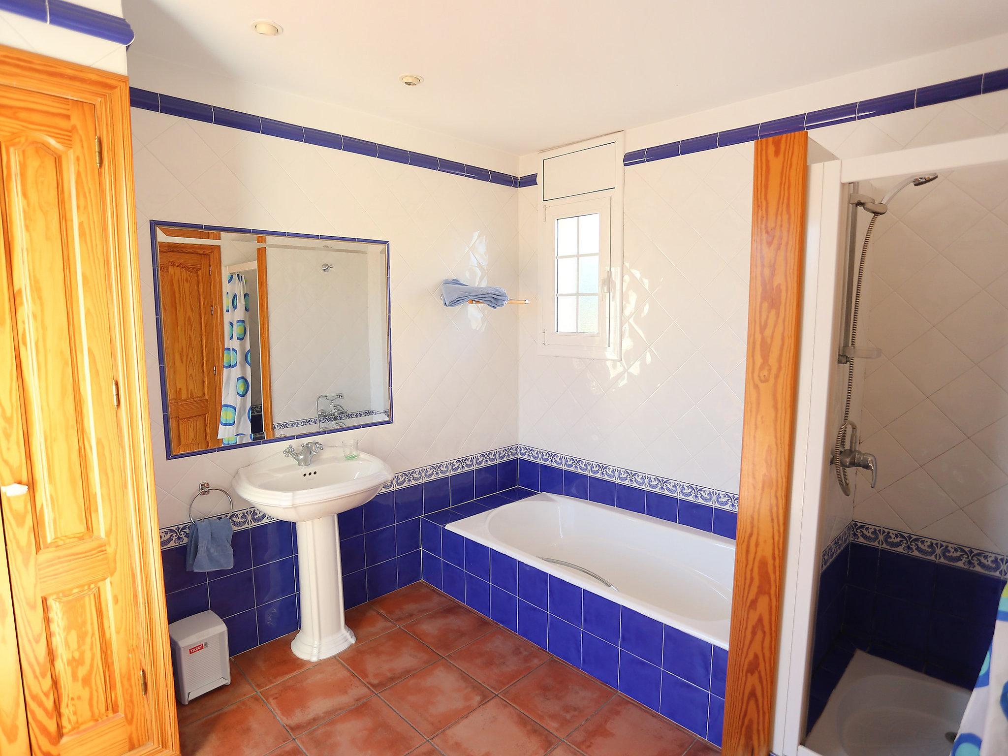 Foto 12 - Casa de 3 quartos em l'Ametlla de Mar com piscina privada e jardim