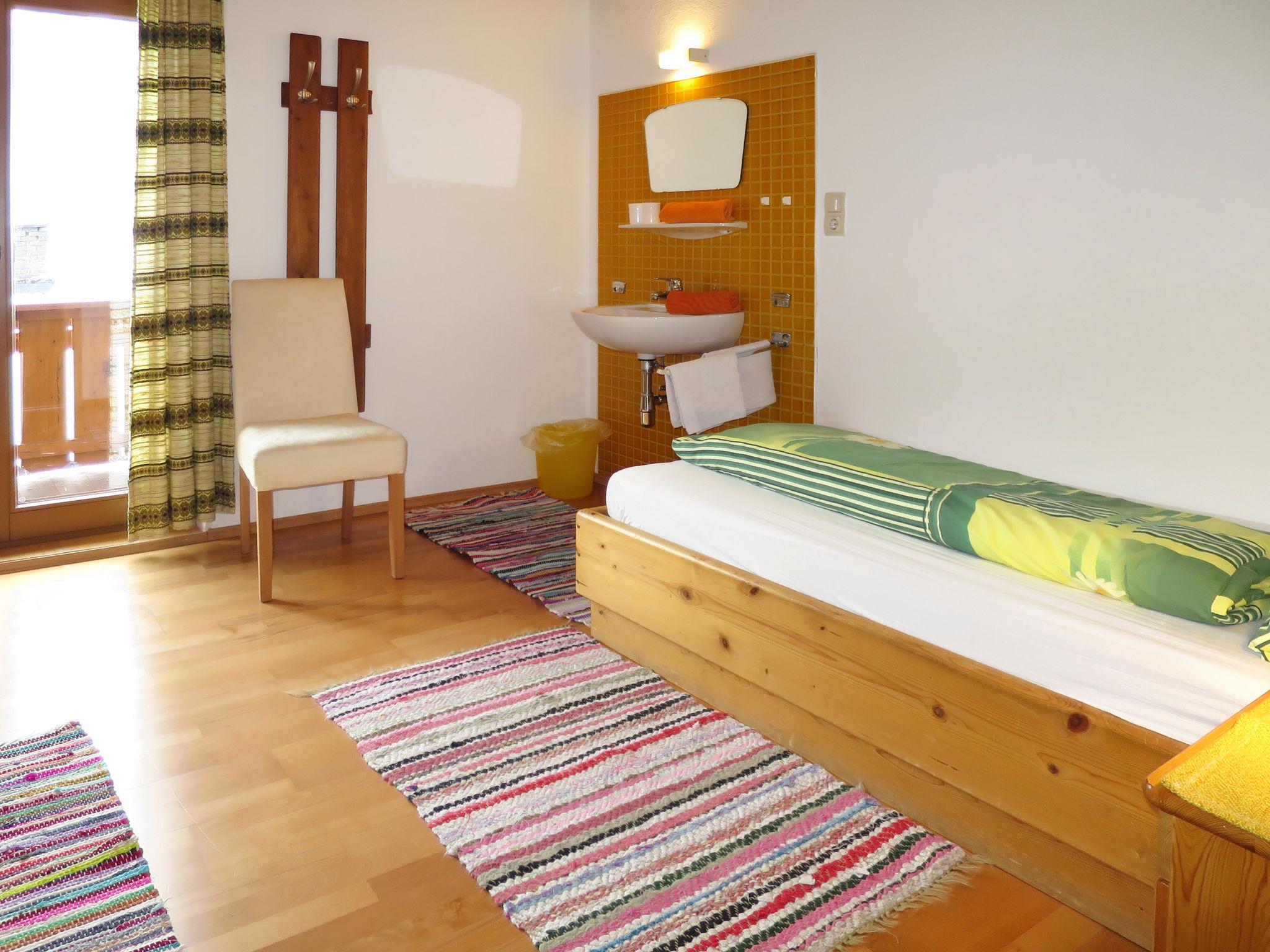 Foto 12 - Casa con 6 camere da letto a Schwendau con vista sulle montagne