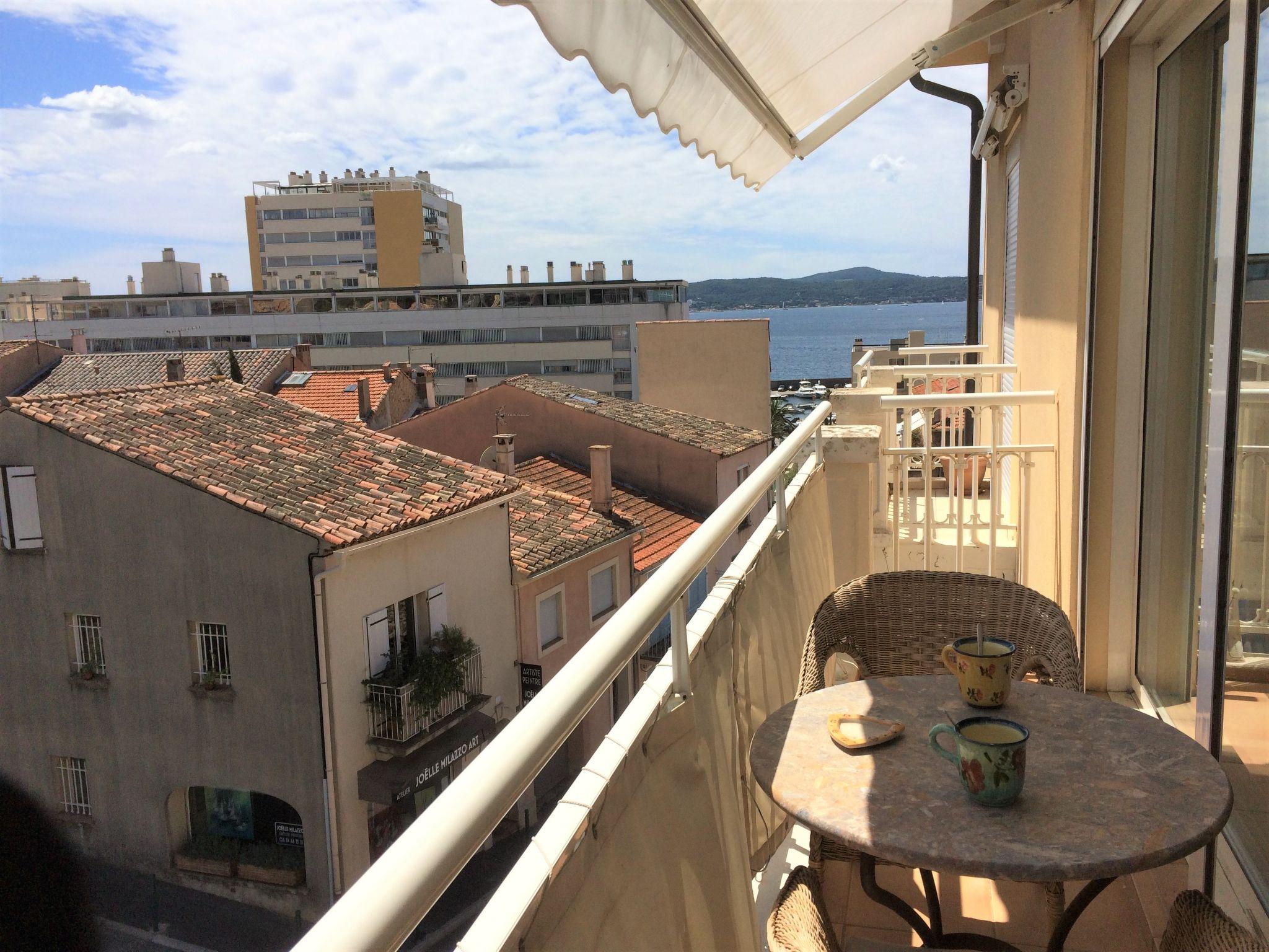 Foto 11 - Apartment mit 2 Schlafzimmern in Sainte-Maxime mit blick aufs meer