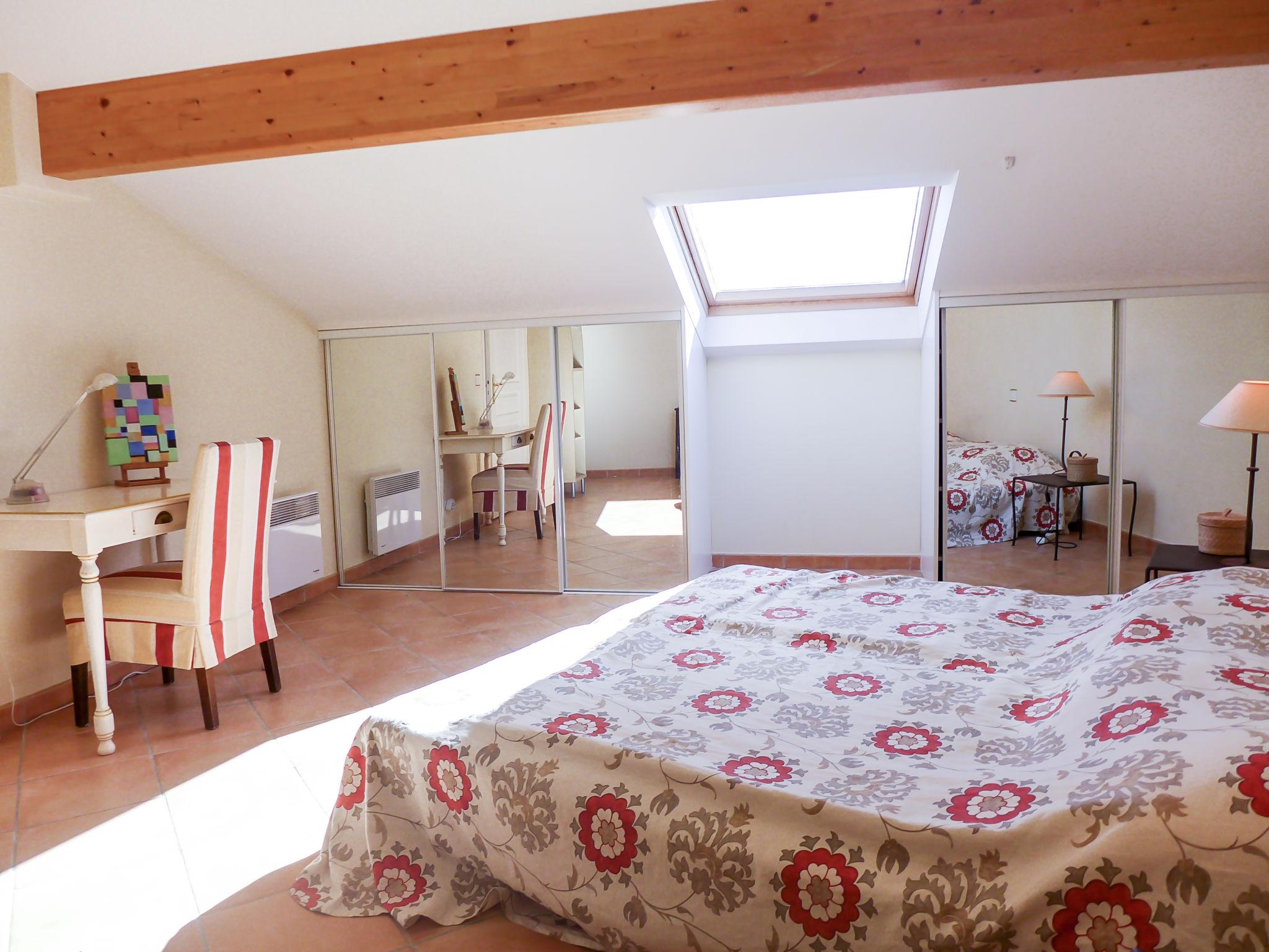 Foto 4 - Appartamento con 2 camere da letto a Sainte-Maxime