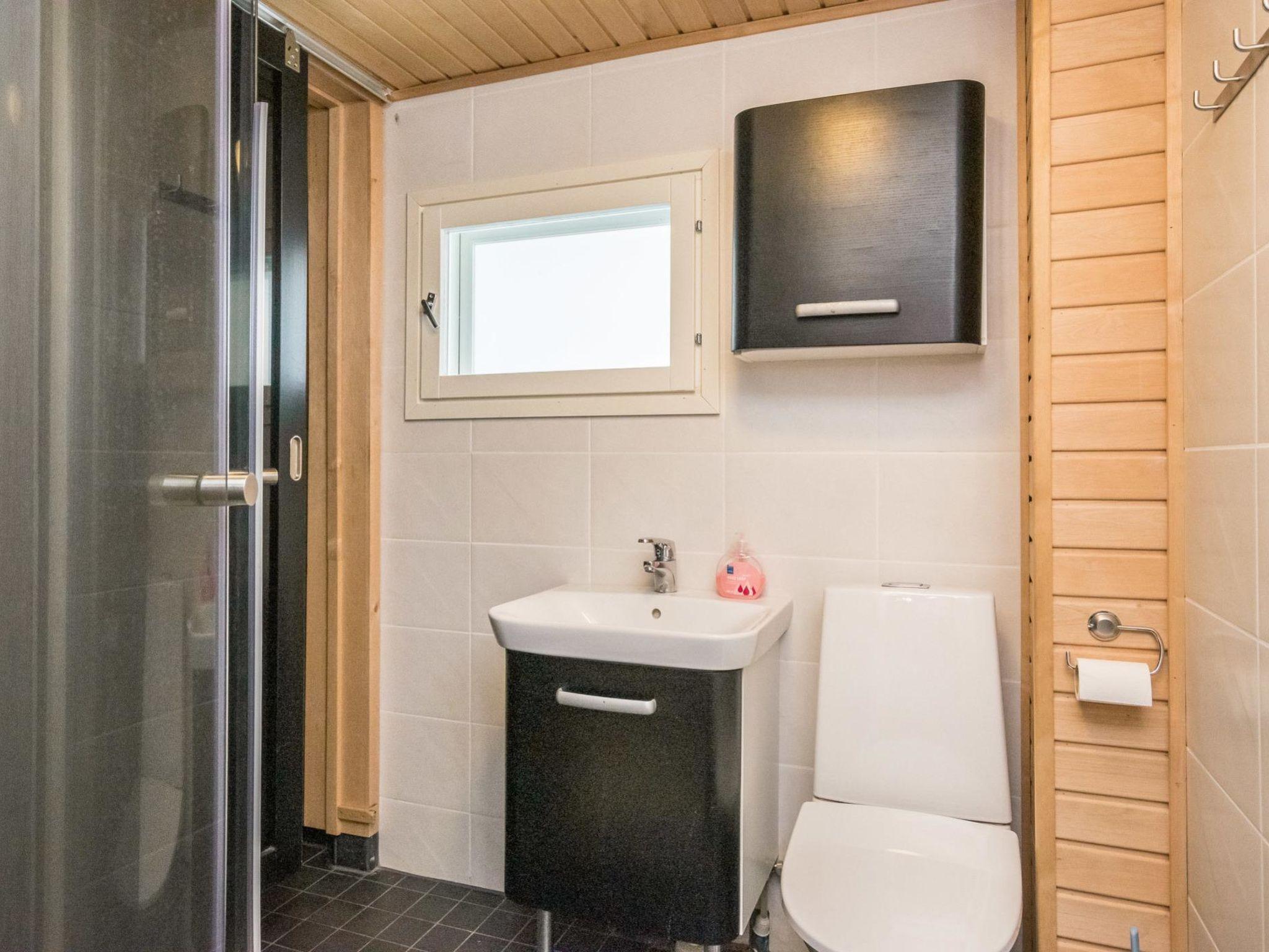 Foto 23 - Casa de 1 habitación en Heinävesi con sauna