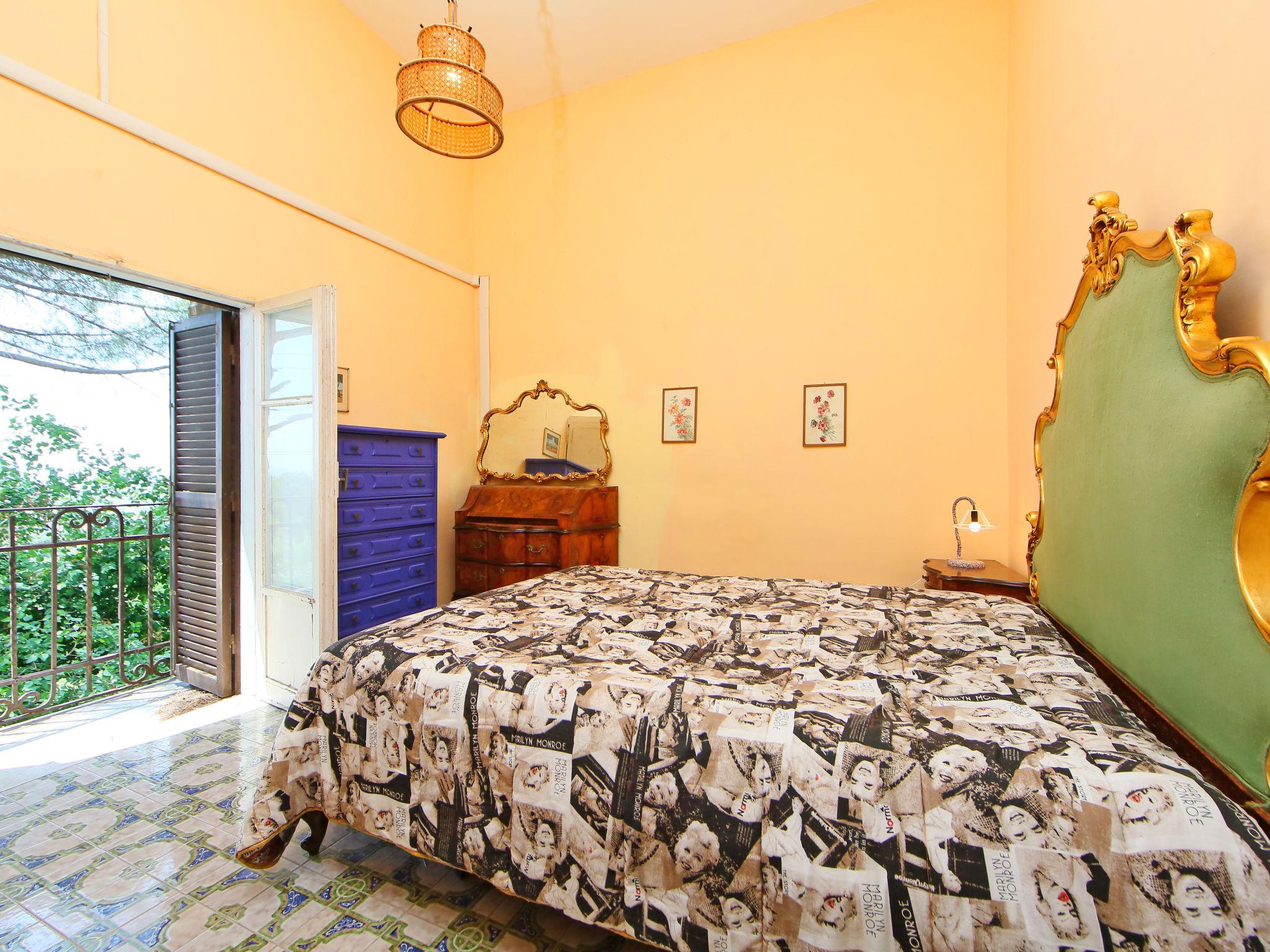 Photo 16 - 4 bedroom House in Guidonia Montecelio with garden and terrace