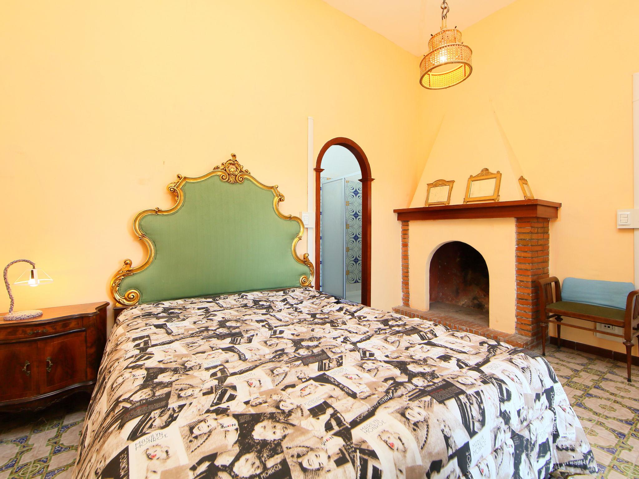 Photo 15 - 4 bedroom House in Guidonia Montecelio with garden and terrace