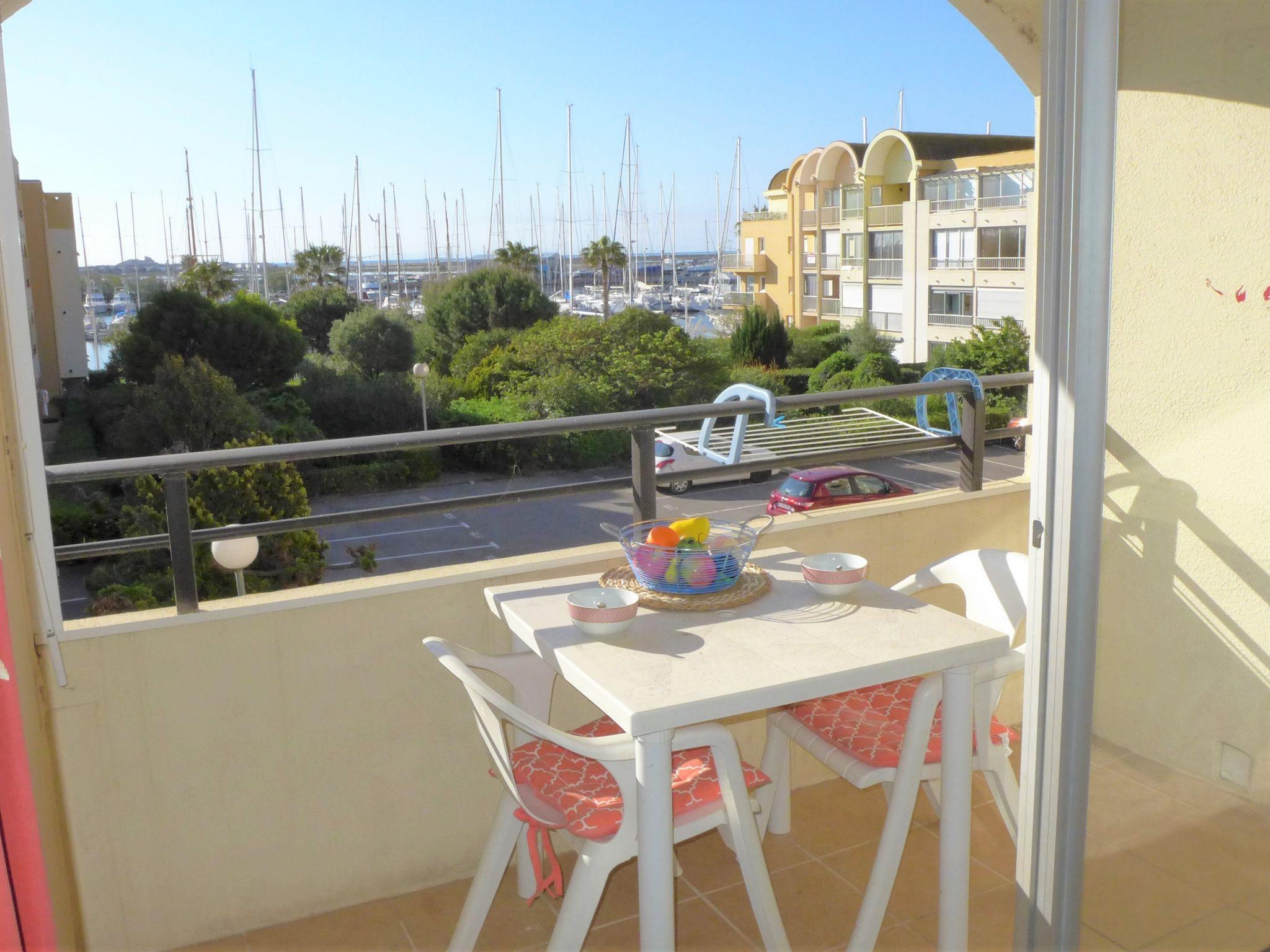 Photo 1 - 1 bedroom Apartment in Gruissan with sea view