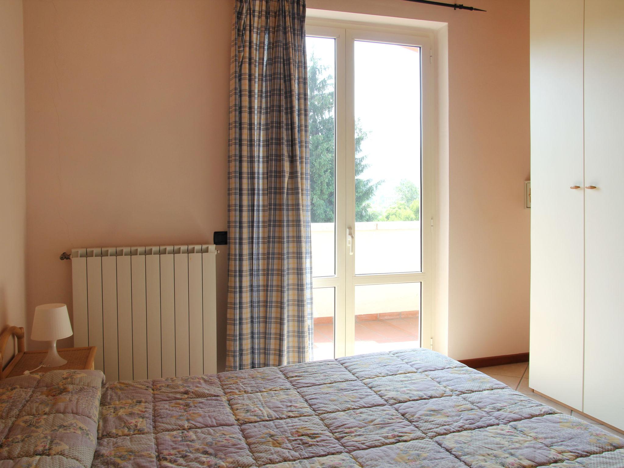 Photo 8 - 1 bedroom Apartment in Salò with swimming pool and mountain view