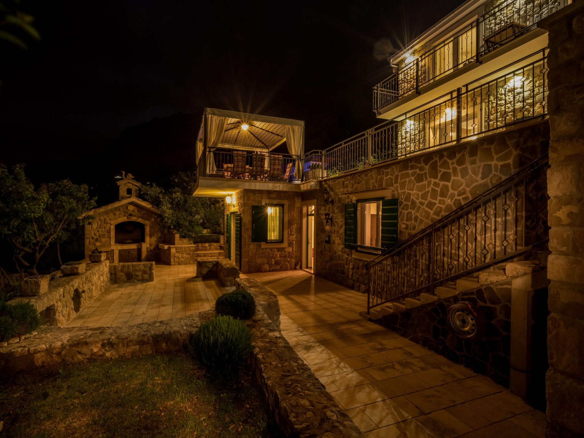 Photo 35 - Maison de 3 chambres à Makarska avec piscine privée et jardin