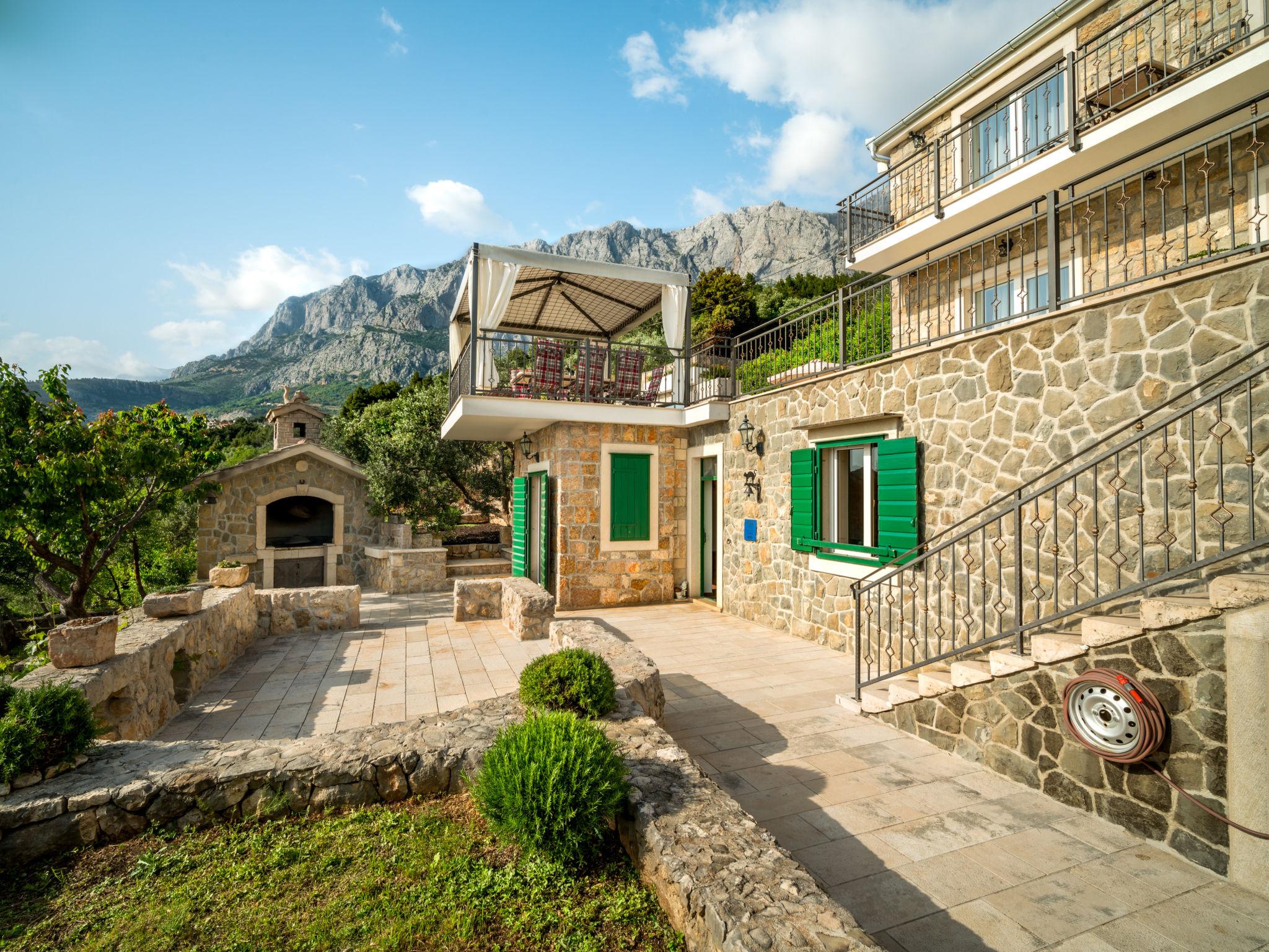 Foto 21 - Casa de 3 quartos em Makarska com piscina privada e vistas do mar