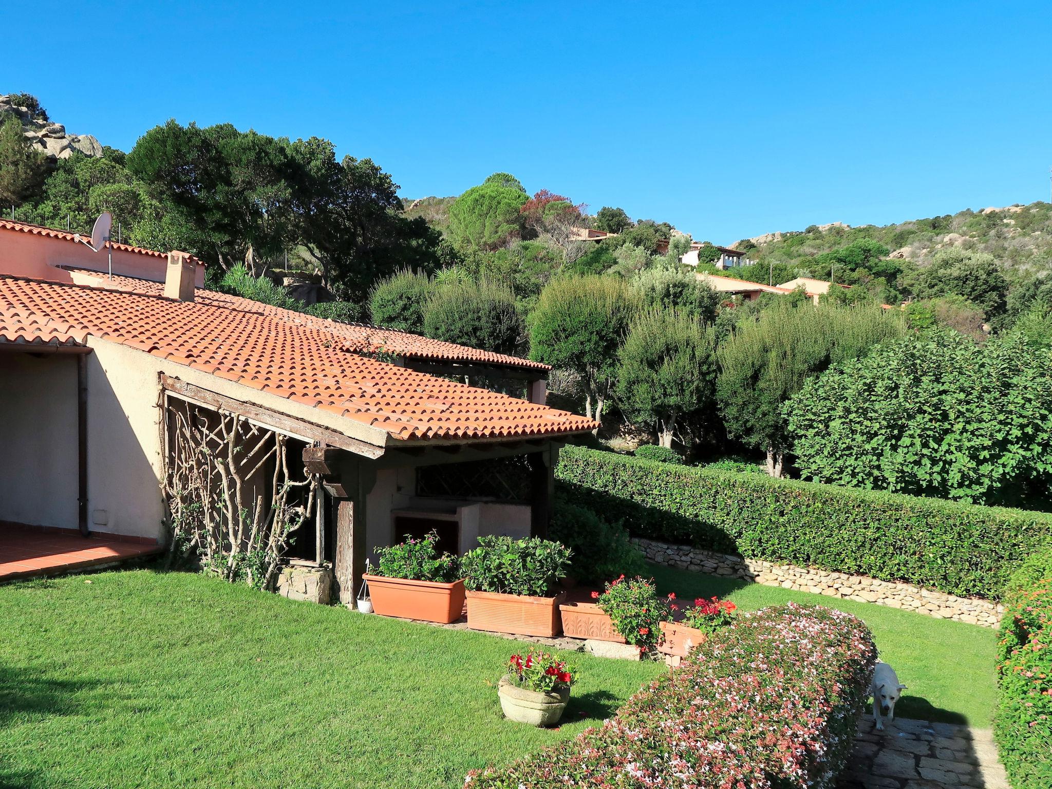 Photo 3 - Maison de 2 chambres à Palau avec jardin et terrasse